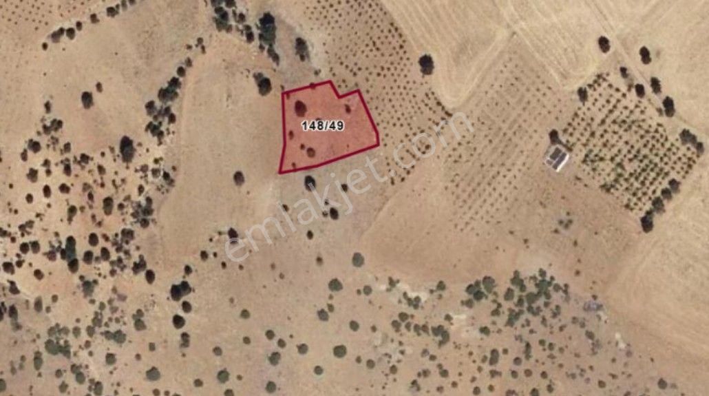 Karaman Merkez Damlapınar Köyünde 1.403 M² Tarla Satılıktır.