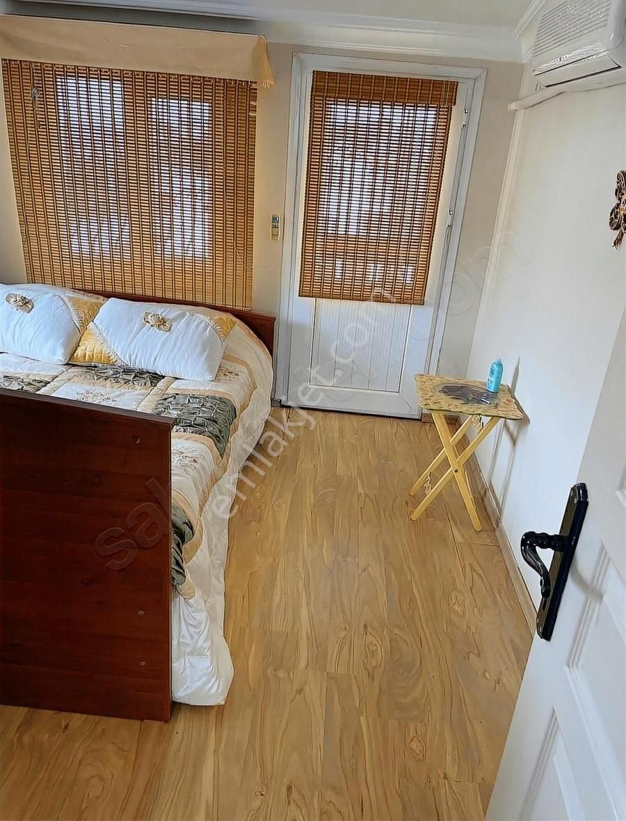 Kadınlar Denizinde Satılık Villa 4 Katlı Mükemmel Konum