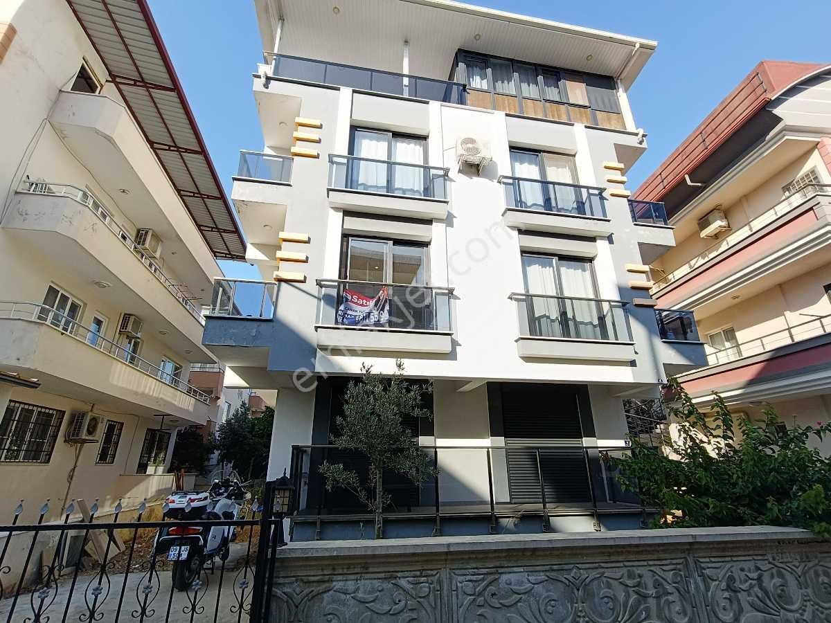 Cumhuriyet Mahallesi’nde Ön Cephe 2+1 Daıre – Merkezı Konumda Modern Yaşam!