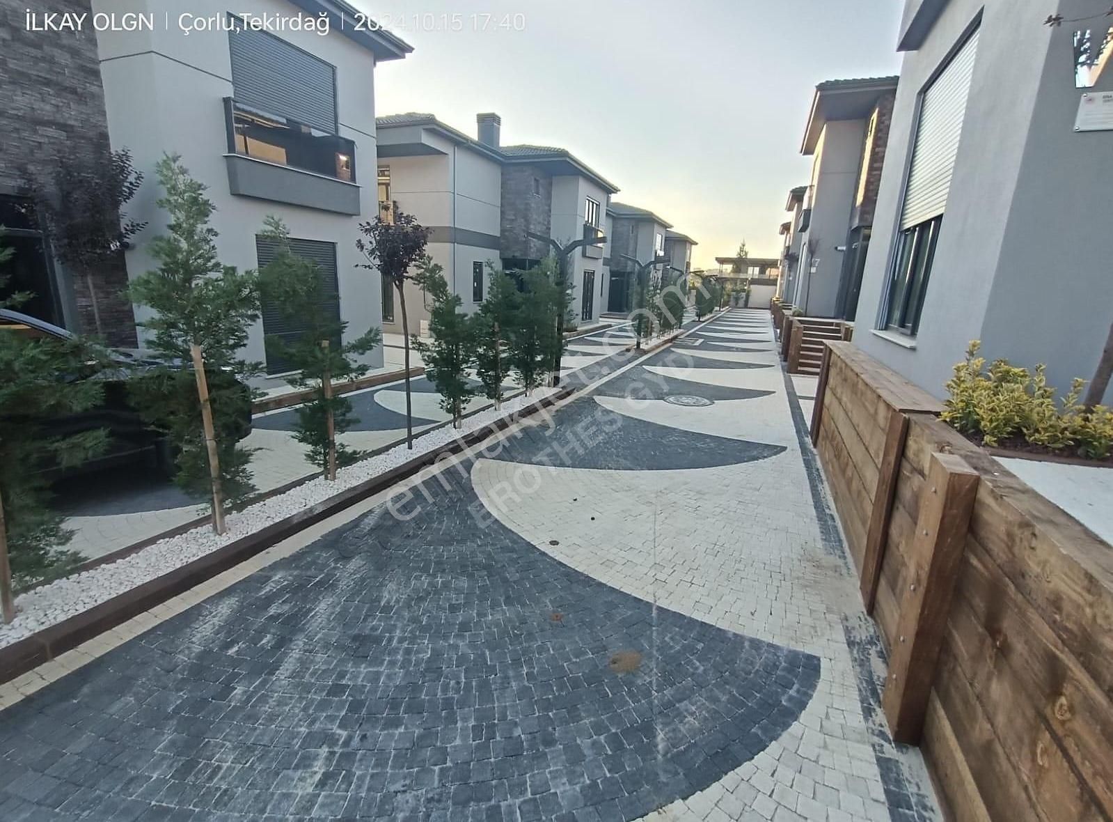 Brothersdan Önerlerde 310m2 5+1 İskanlı Satılık Sıfır Villa - Görsel 30