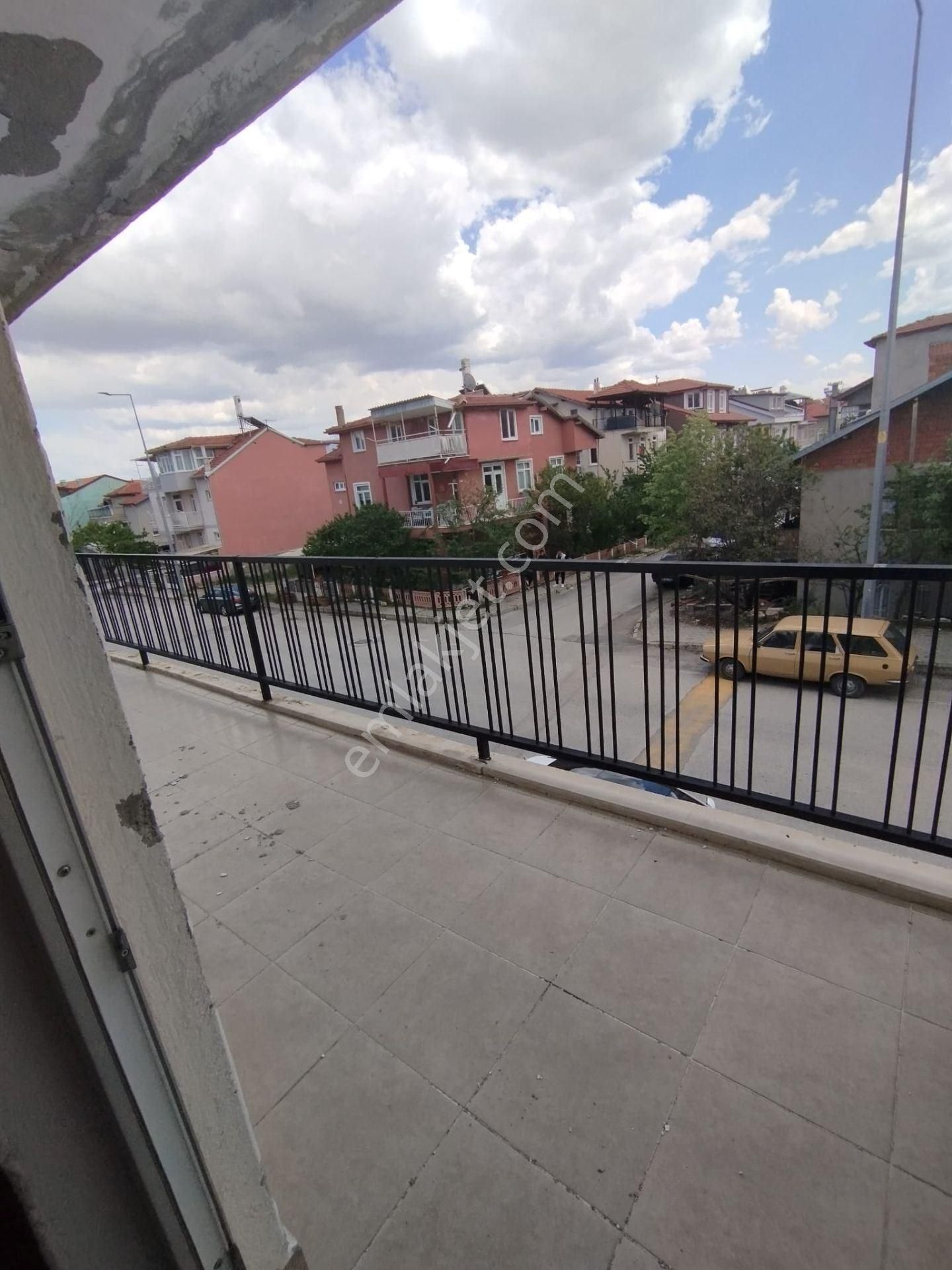 Isparta Merkez Fatih Mahallesinde Kiralık 2+1 Bakımlı Daire