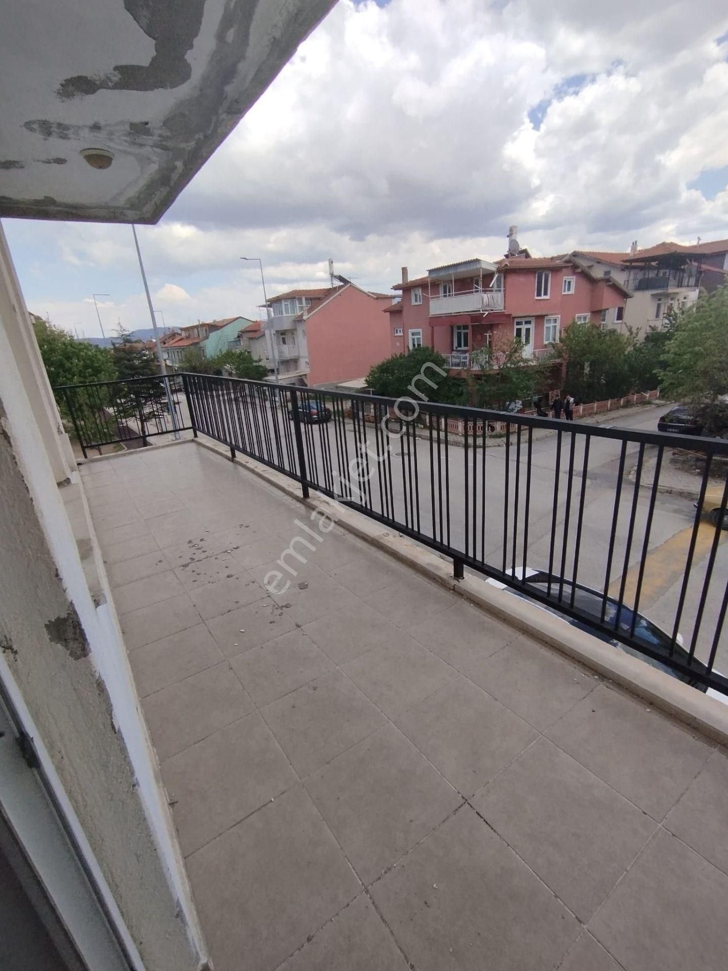 Isparta Merkez Fatih Mahallesinde Kiralık 2+1 Bakımlı Daire