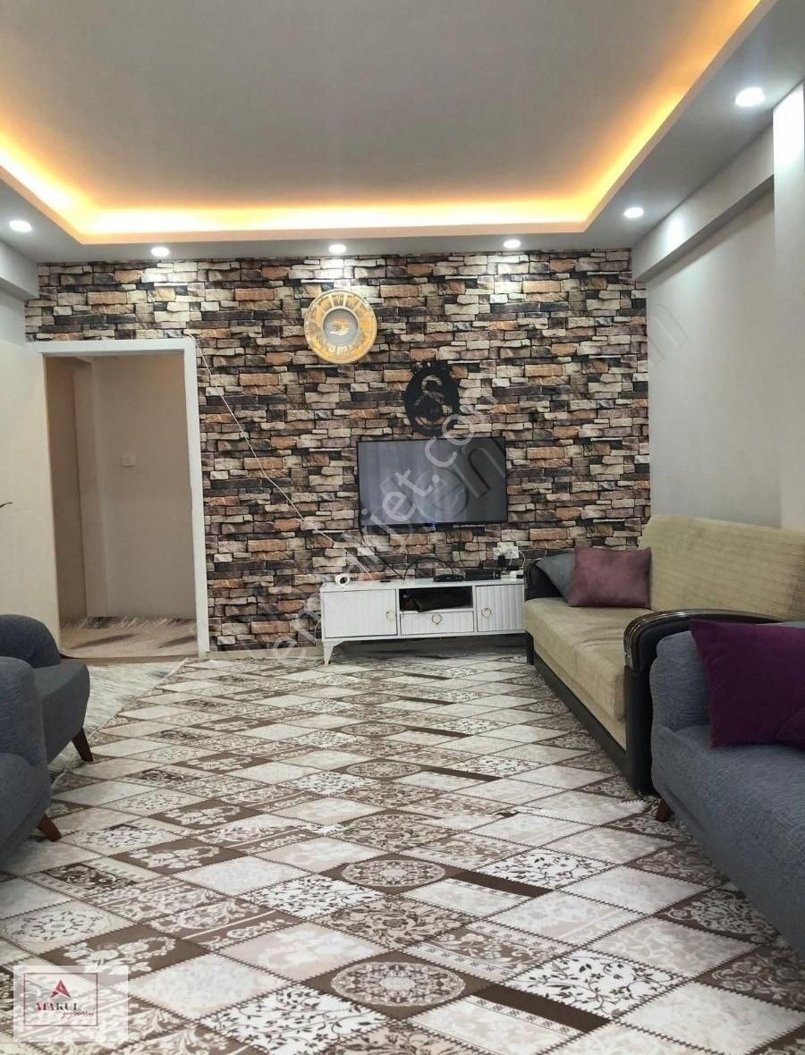 Atakul Gyo Dan Hacıyusuf Mahallesinde 2+1 Ara Kat Satılık Daire