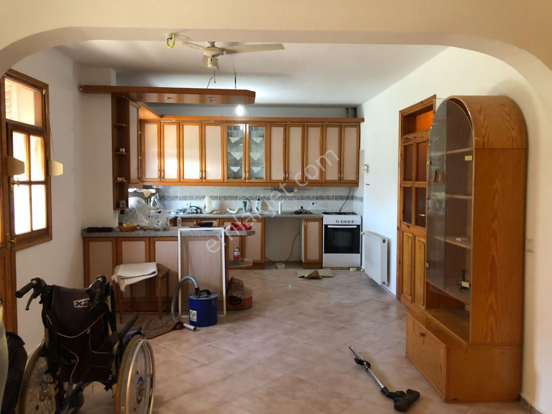 Şarköy De Işık Emlaktan Camikebir Mah De 6+1 150 M2 Mustakil Villa - Görsel 4