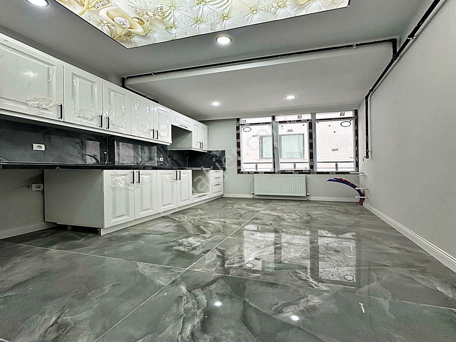 Cadde34 Yapı'dan %90 Kredi İmkanlı 5+1 Bahçeli Sıfır Ters Dubleks!!!