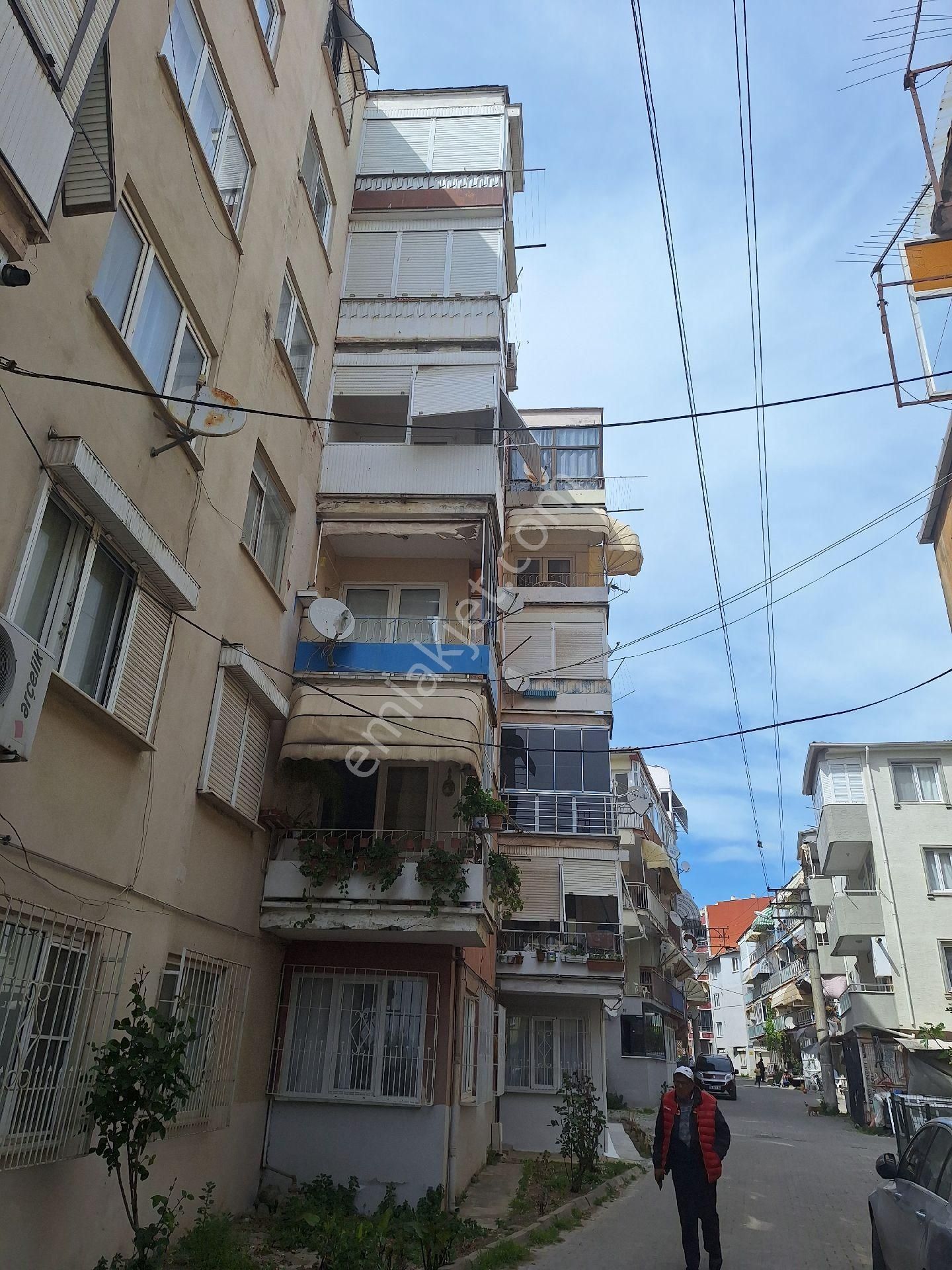Gemlik K.kumla Feyza Emlaktan Satilik Deniz Manzaralı Daire - Görsel 4