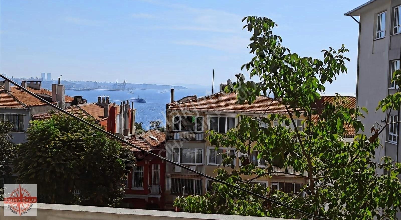 Cihangir De Yeni Binada Kısmi Manzaralı 3+1 Bahçeli