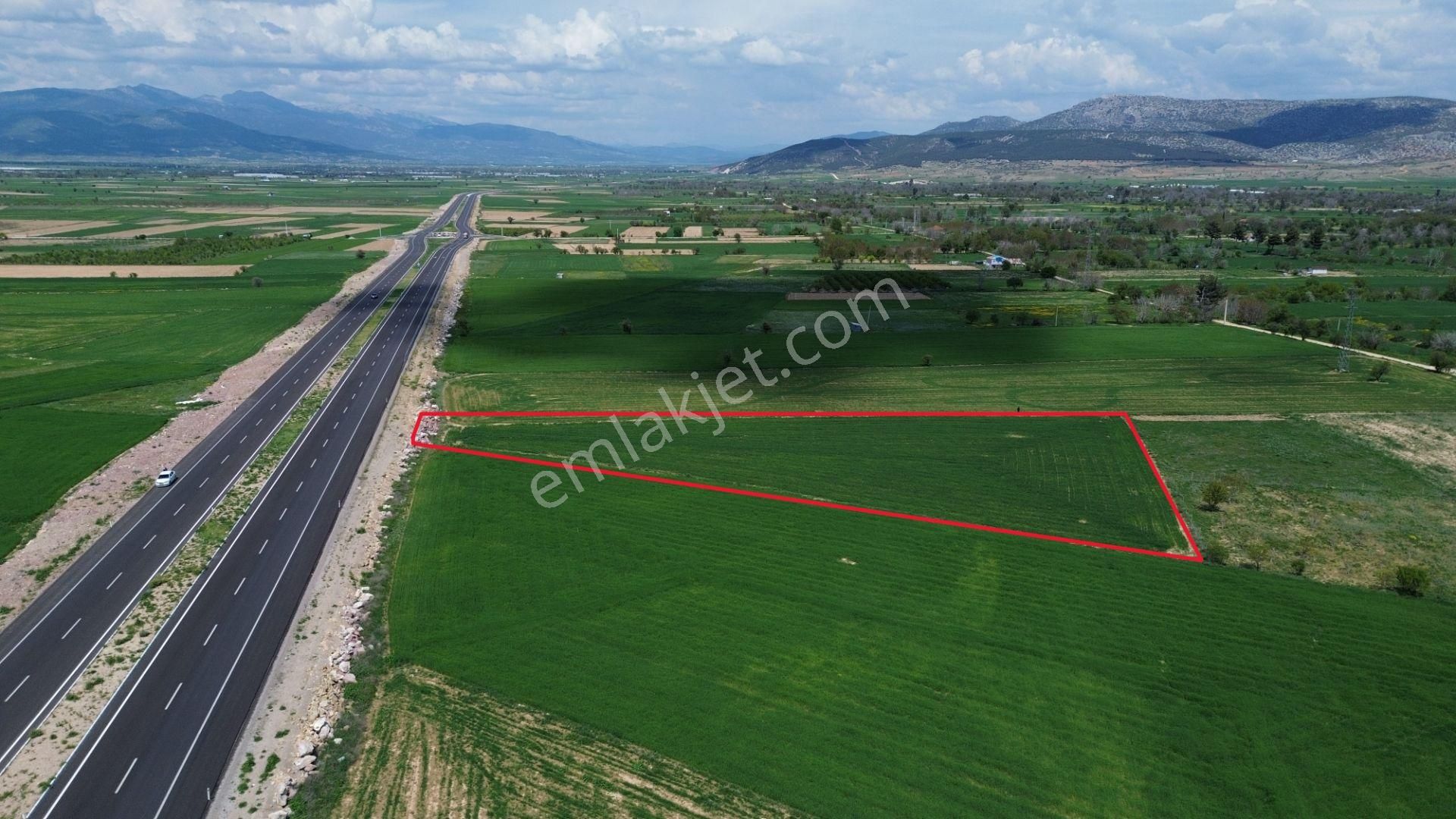 Korkuteli Bozovada Yeni Çift Yol Kenarında Satılık 5650 M2 Tarla - Görsel 6