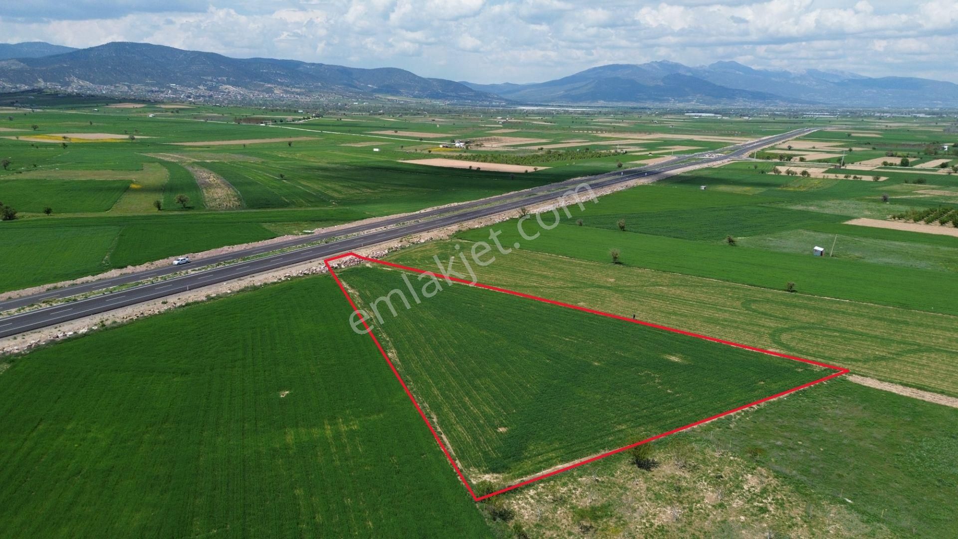 Korkuteli Bozovada Yeni Çift Yol Kenarında Satılık 5650 M2 Tarla - Görsel 8