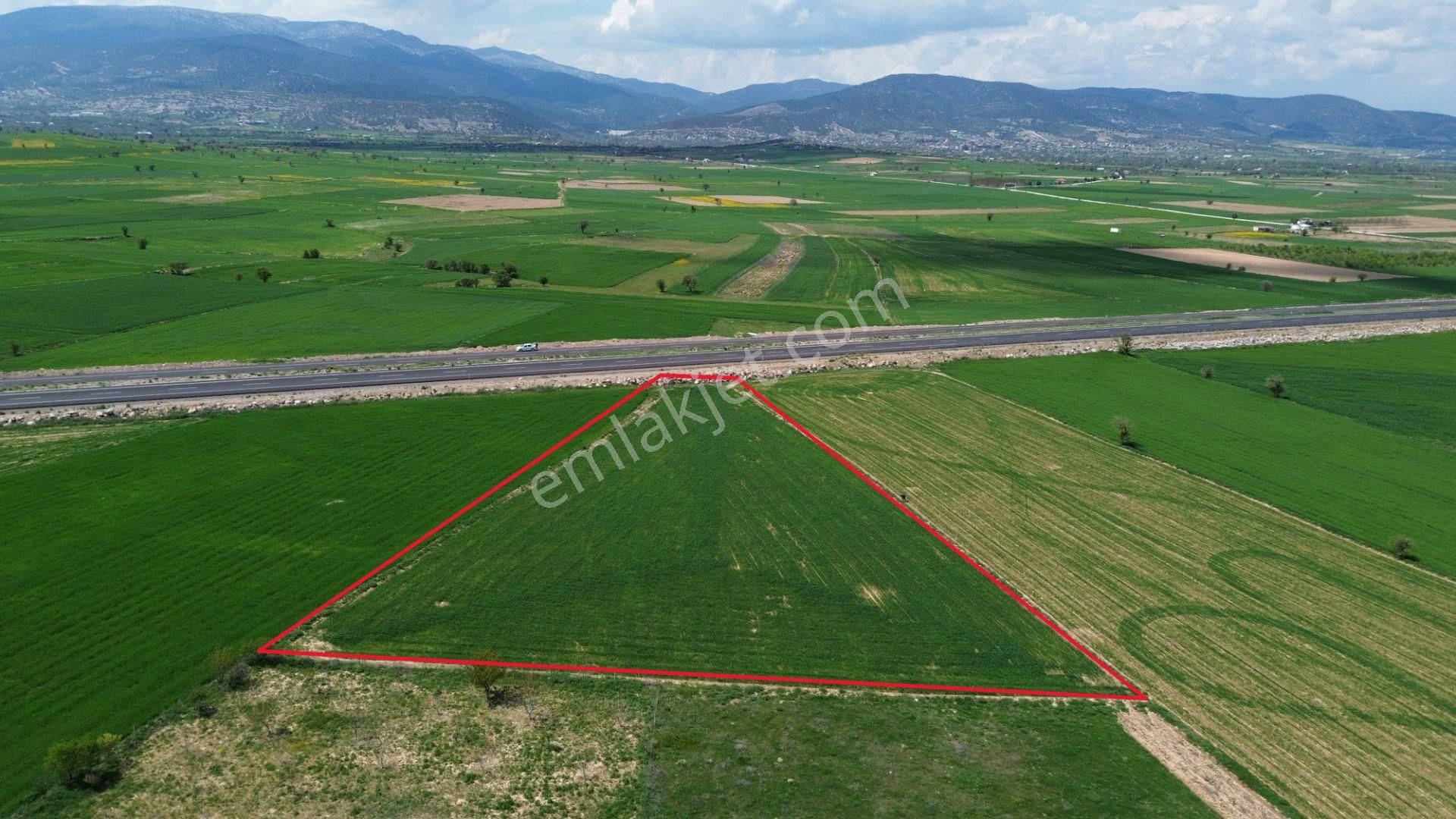 Korkuteli Bozovada Yeni Çift Yol Kenarında Satılık 5650 M2 Tarla - Görsel 9