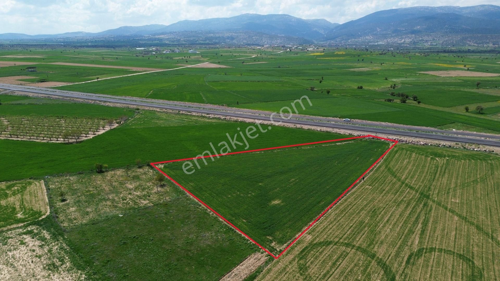 Korkuteli Bozovada Yeni Çift Yol Kenarında Satılık 5650 M2 Tarla - Görsel 10