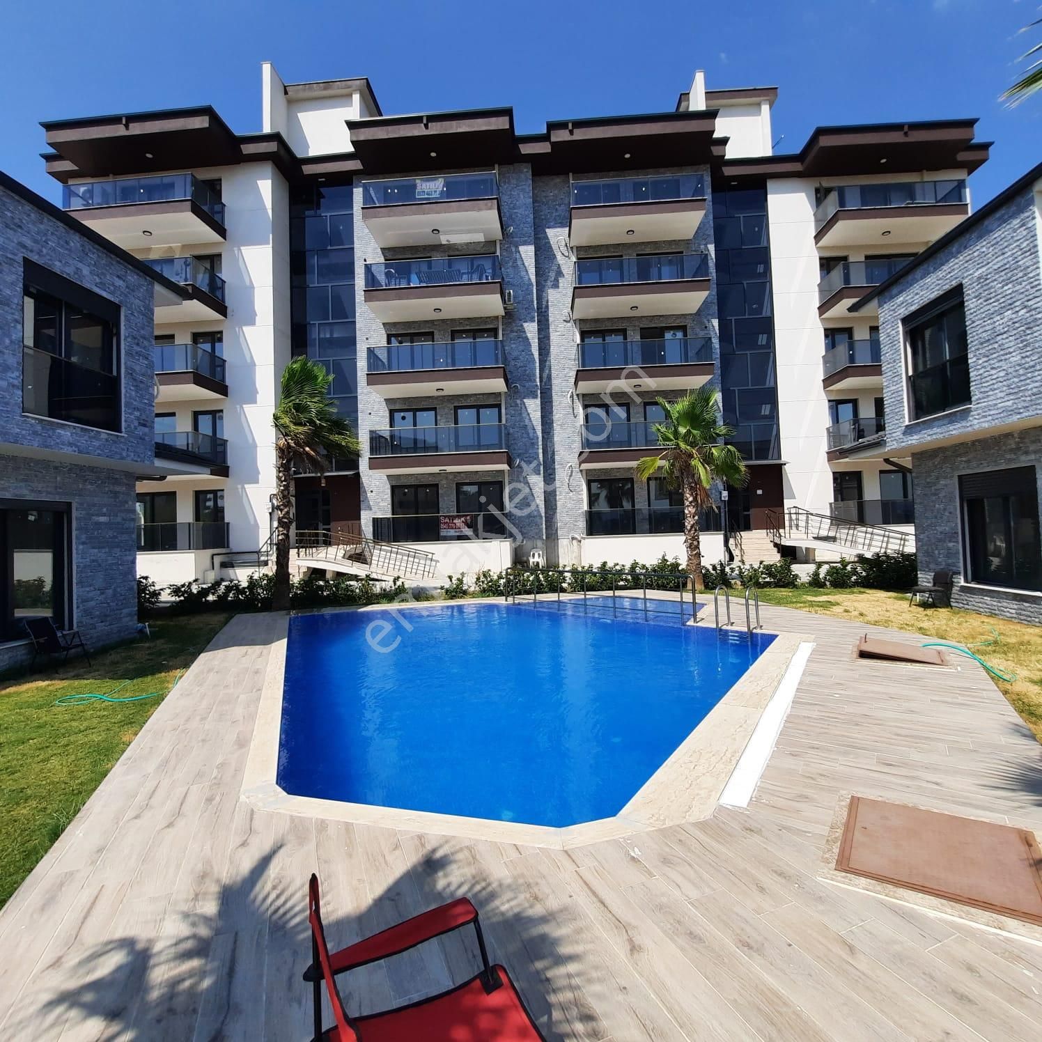 İzmirtorbalı Ayrancılar İnönü Mh. Satılık Lüks 2+1 Daire Havuzlu Sitede 2 Kat
