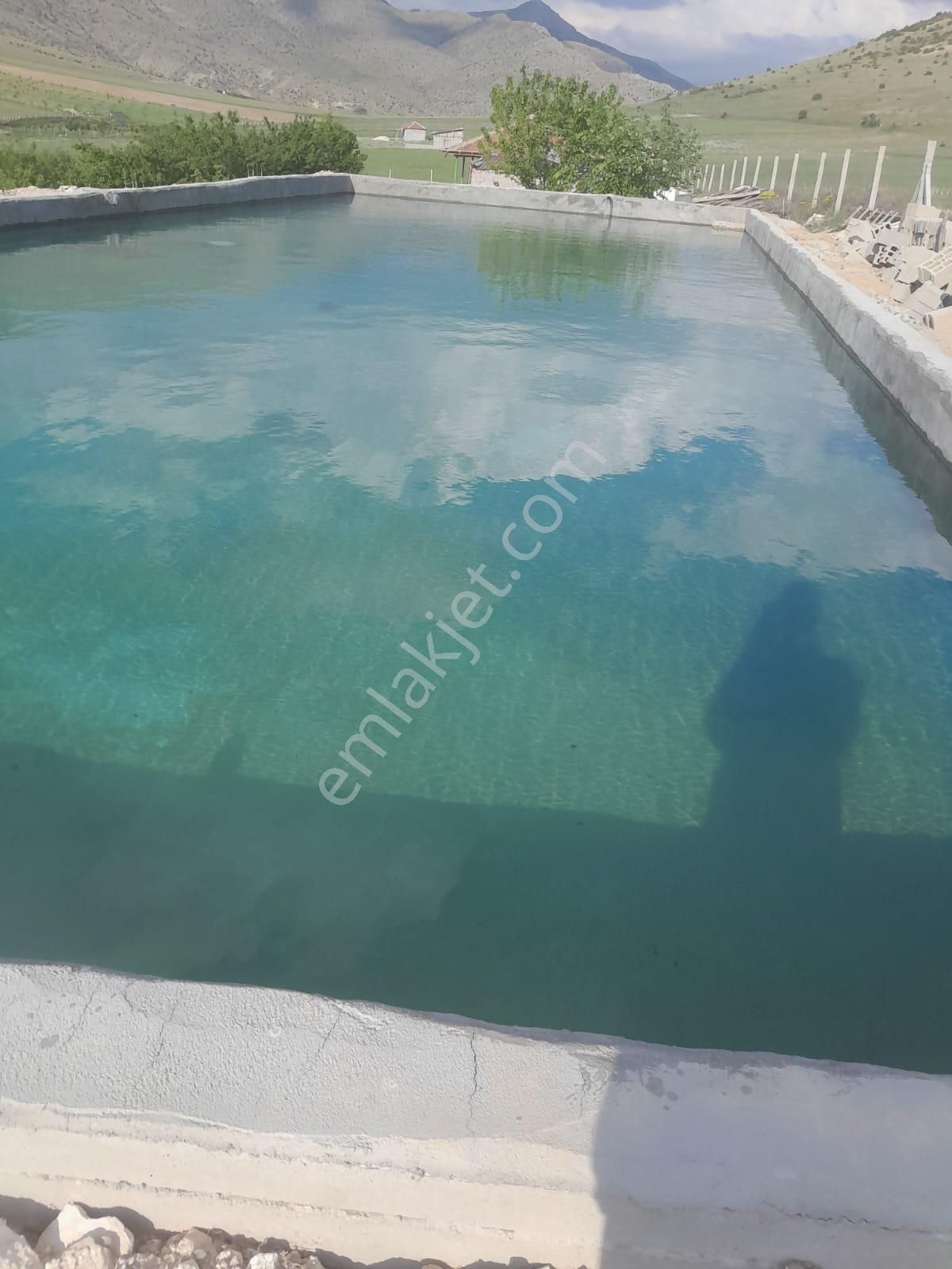 Halkapınar Küsere Mahallesinde Tam Teşekküllü 34.600 M² Bağ-bahçe