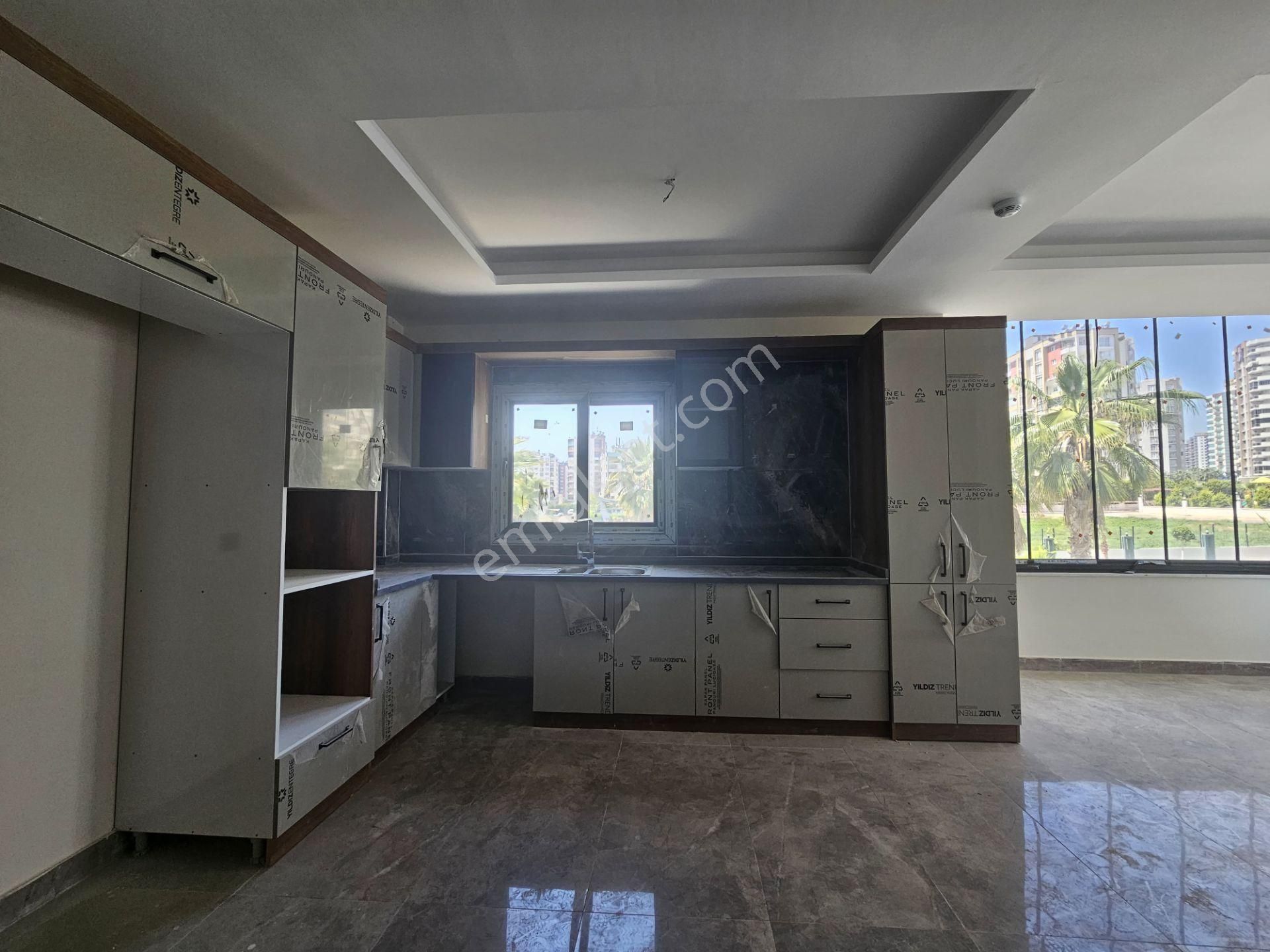 Karınca'dan Merkez Mh'de Havuzlu,site İçi,aylık Ödemeli 2+1 Kiralık!