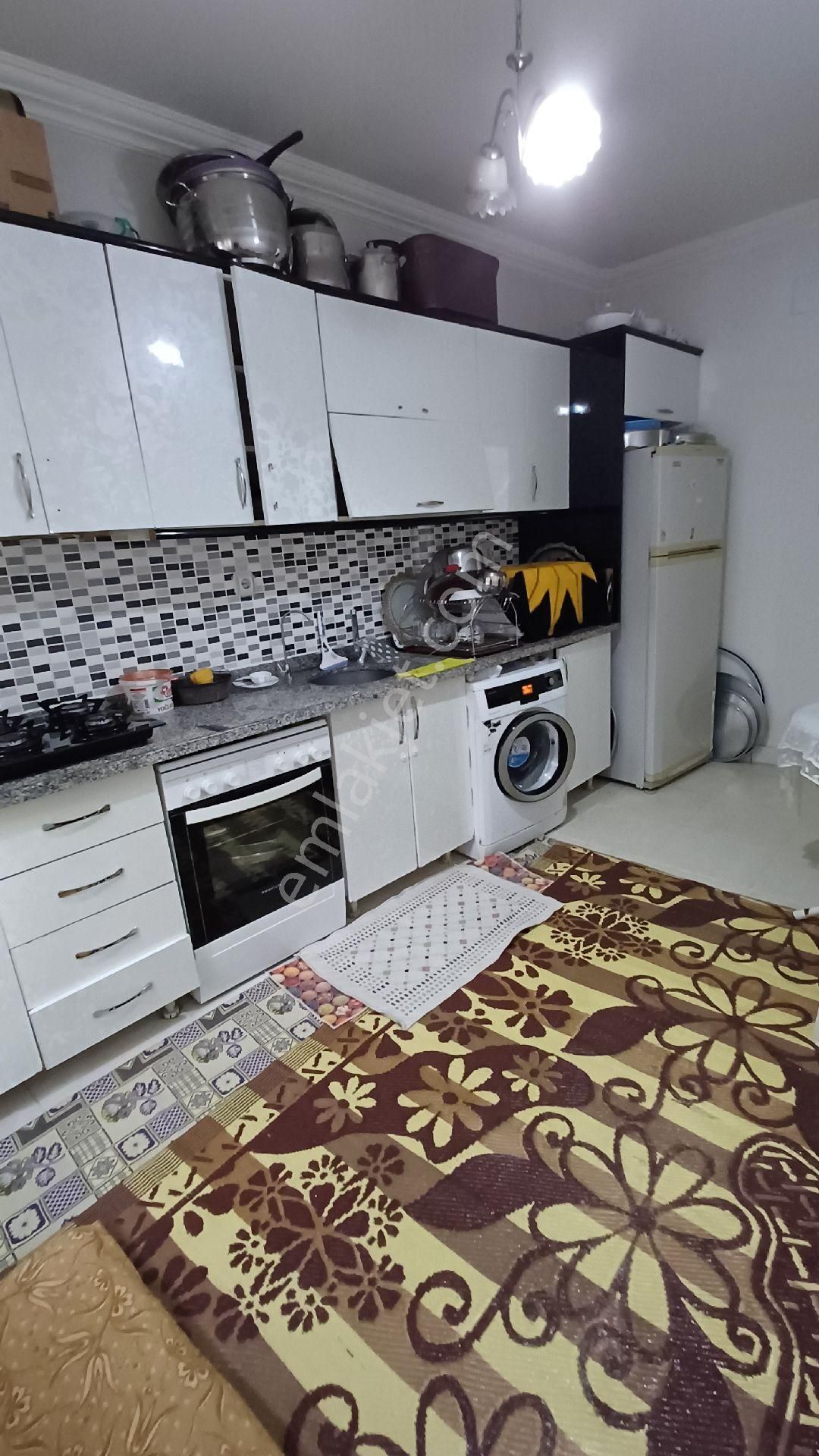 Konak Mahallesinde Satılık 2+1 Giriş Kat Daire