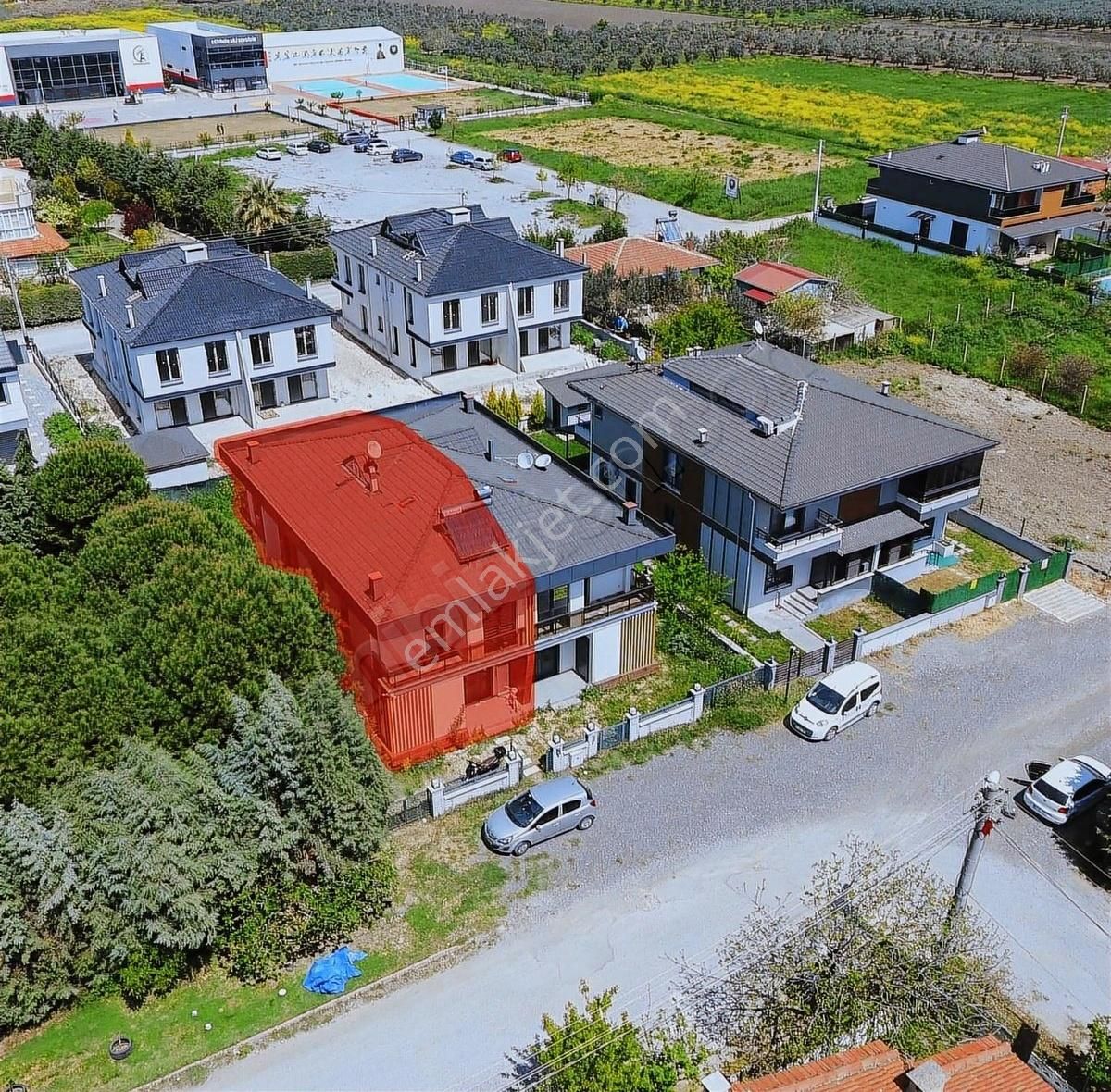 Emrah Emlaktan Medar Mahallesinde Lüks Satılık Villa - Görsel 14