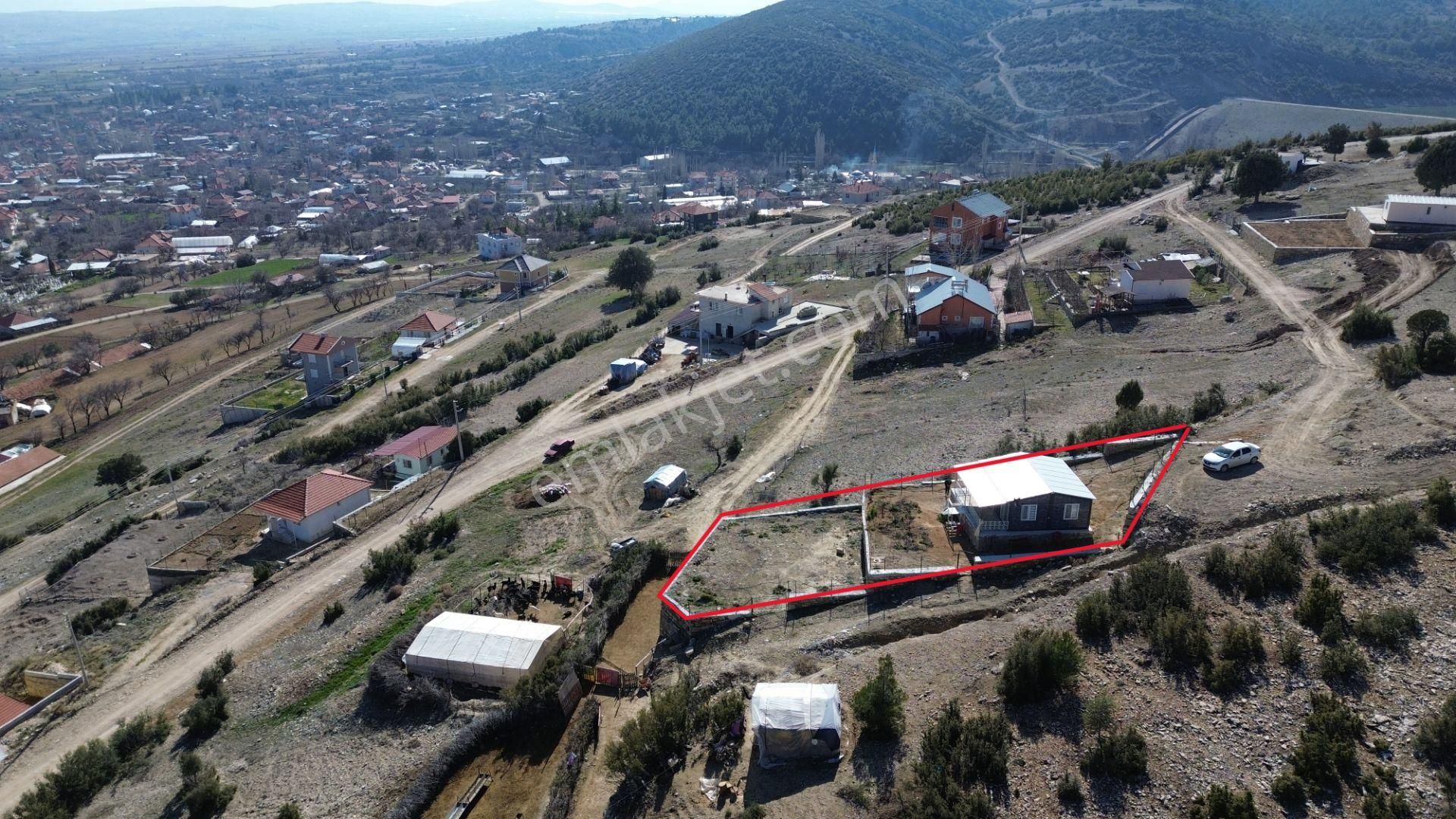 Korkuteli Yeltenin En Güzel Manzaralı Bölgesinde Satılık Ev
