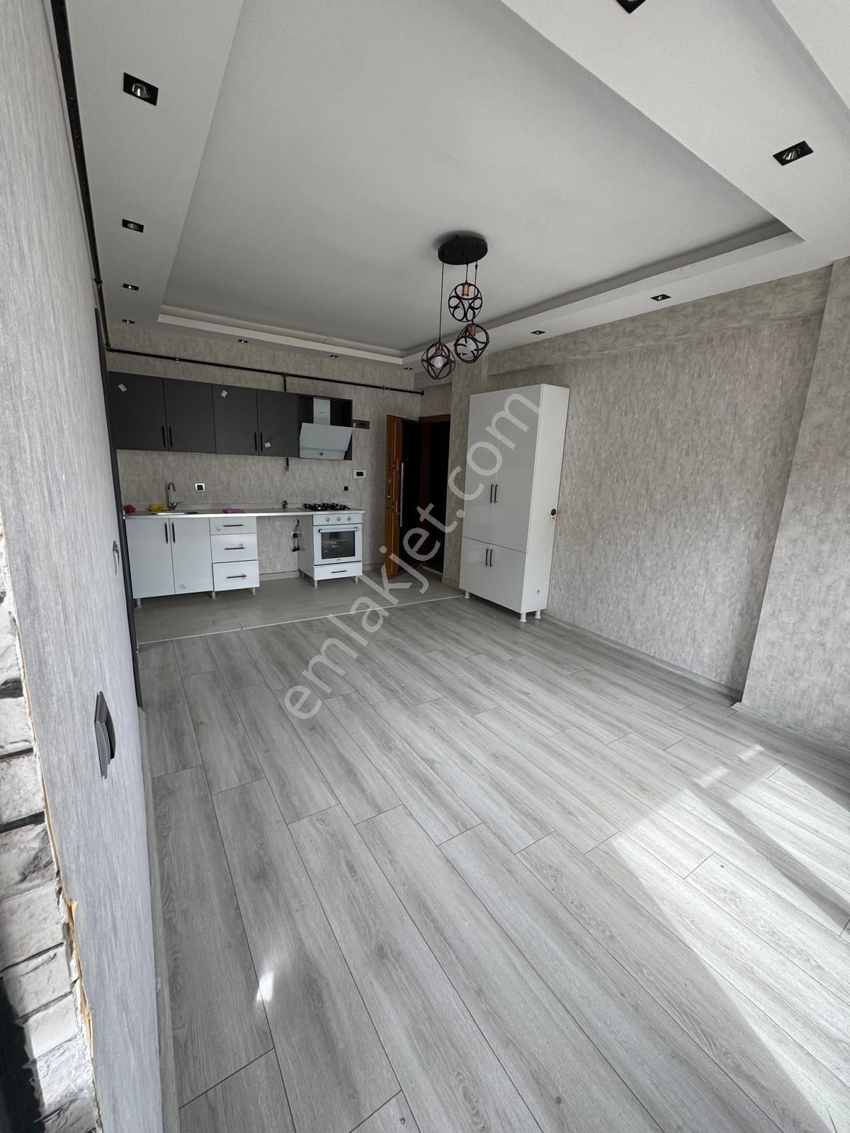 Karaköprü Seyrantepede Satılık Lüx Full 1+1 Daire