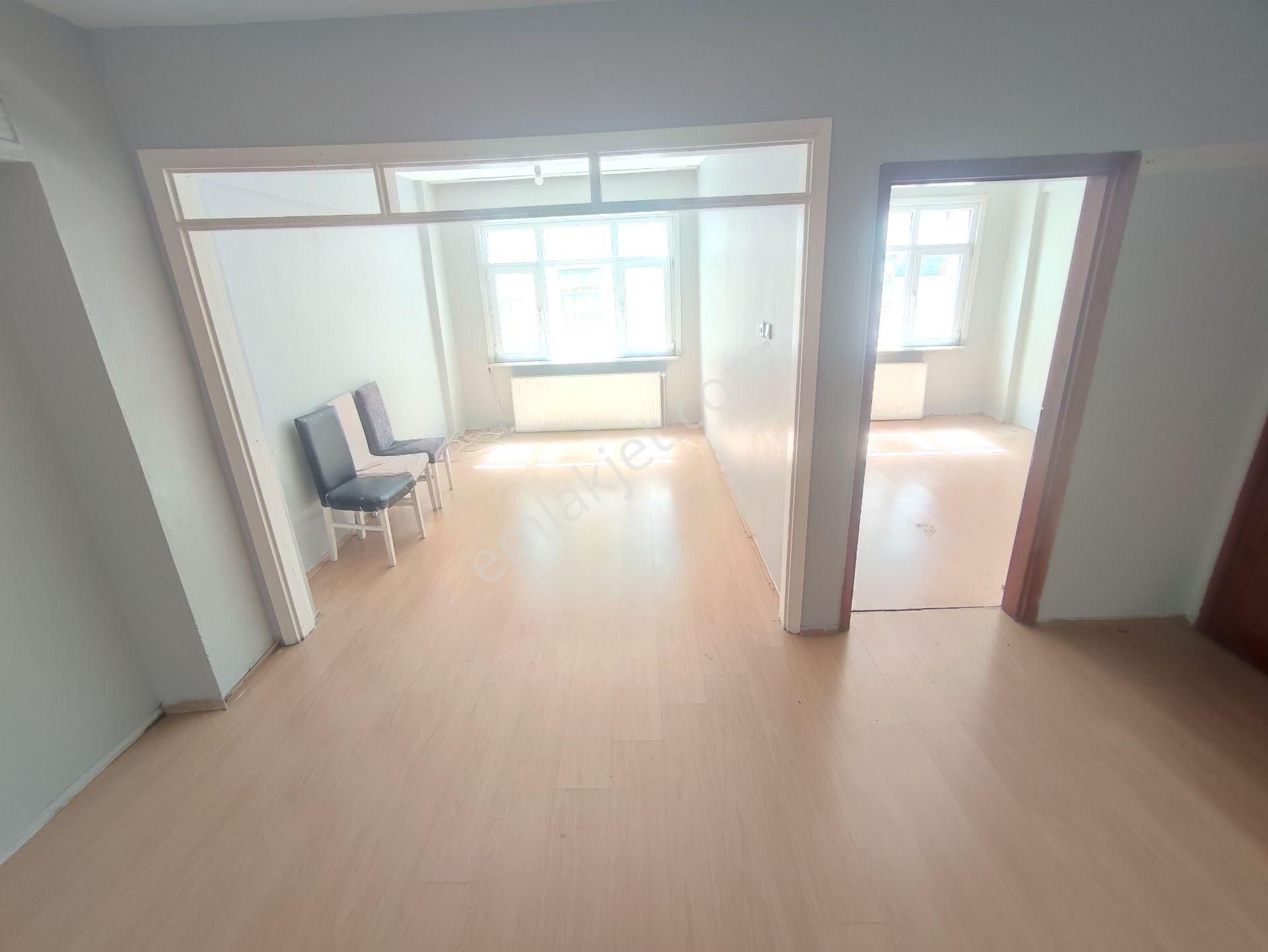 Balcıoğlundan Muratpaşa Mahallesinde Kiralık 1+1 Kombili Ara Kat Daire