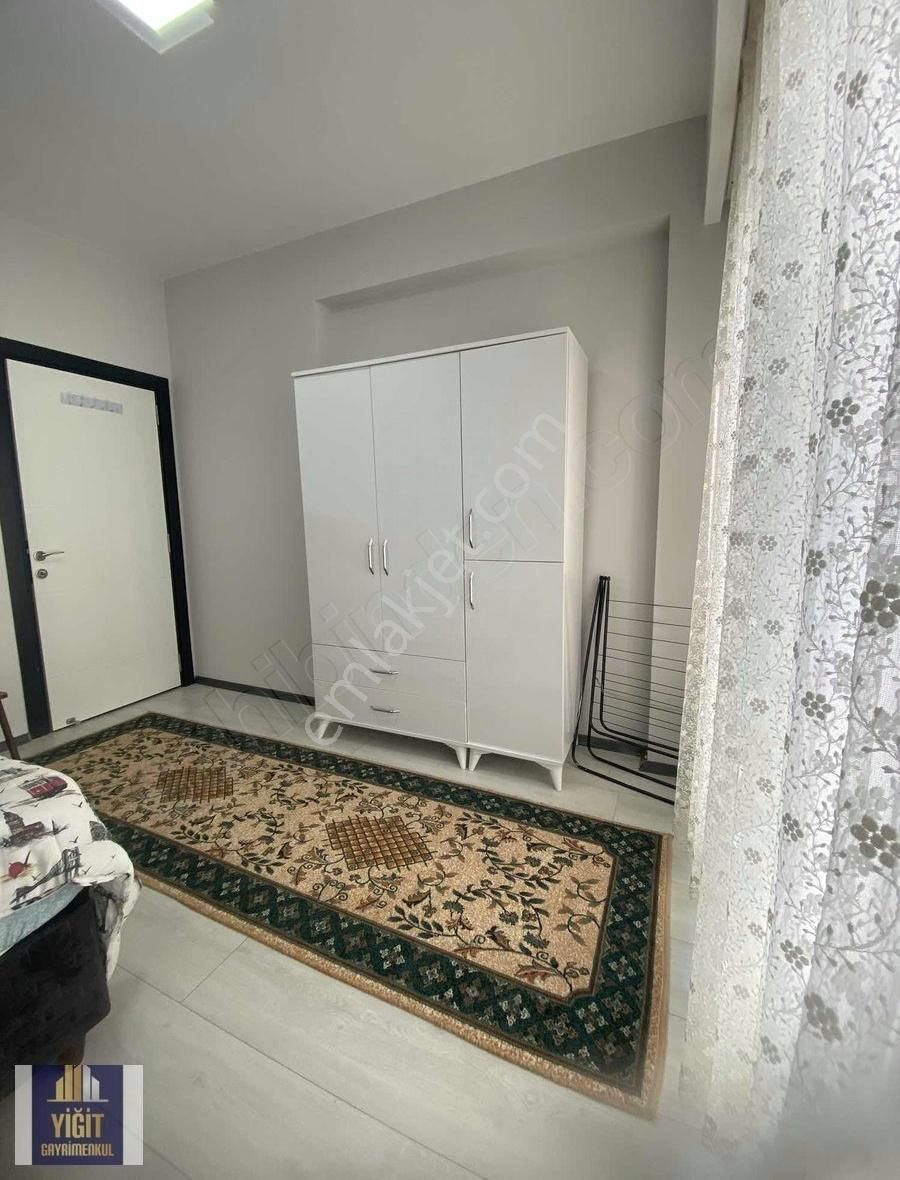 Gültepe Mahallesinde 1+1sıfır Eşyalı Daire