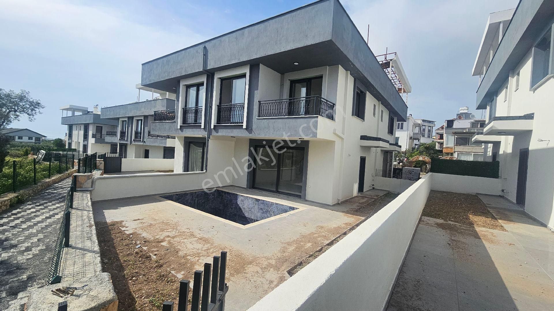 Didim'de Satılık Havuzlu Villa 3+1 - Görsel 2