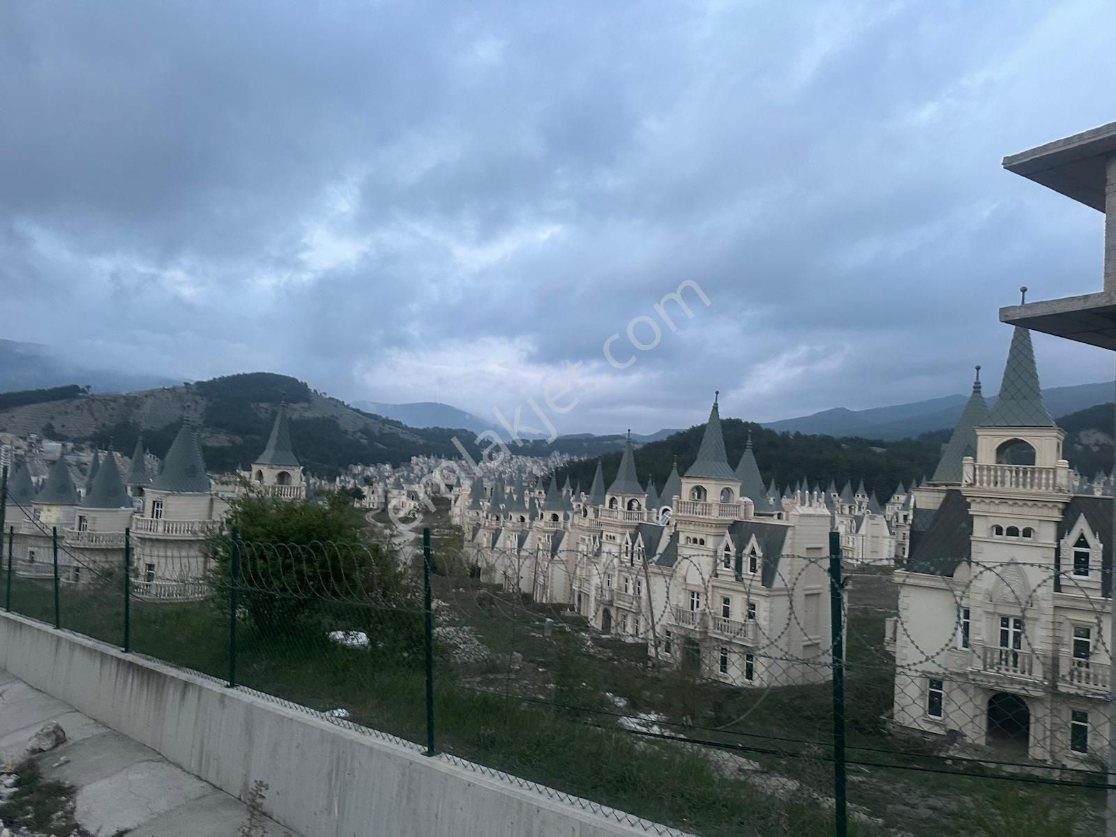 Wisrem Bolu'dan Burj El Babas' A Komşu Yatırımlık Tarla