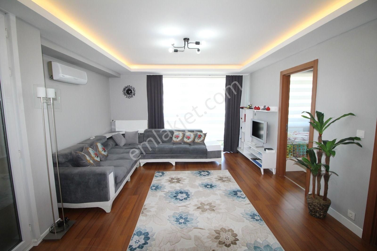 Beylikdüzü Gezgen İnşaat'tan E5'e Çok Yakın 1+1 Satılık Daire