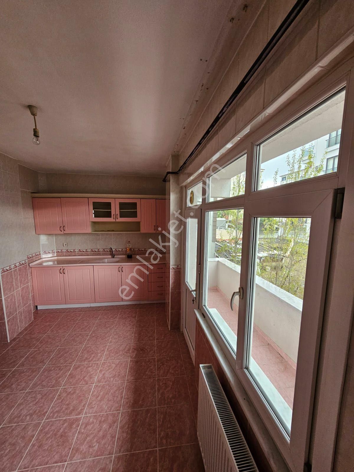 4+1 Ferah Temiz 2 Balkonlu Kiralık Daire İstanbul Tuzla Mimar Sinan Mahallesi