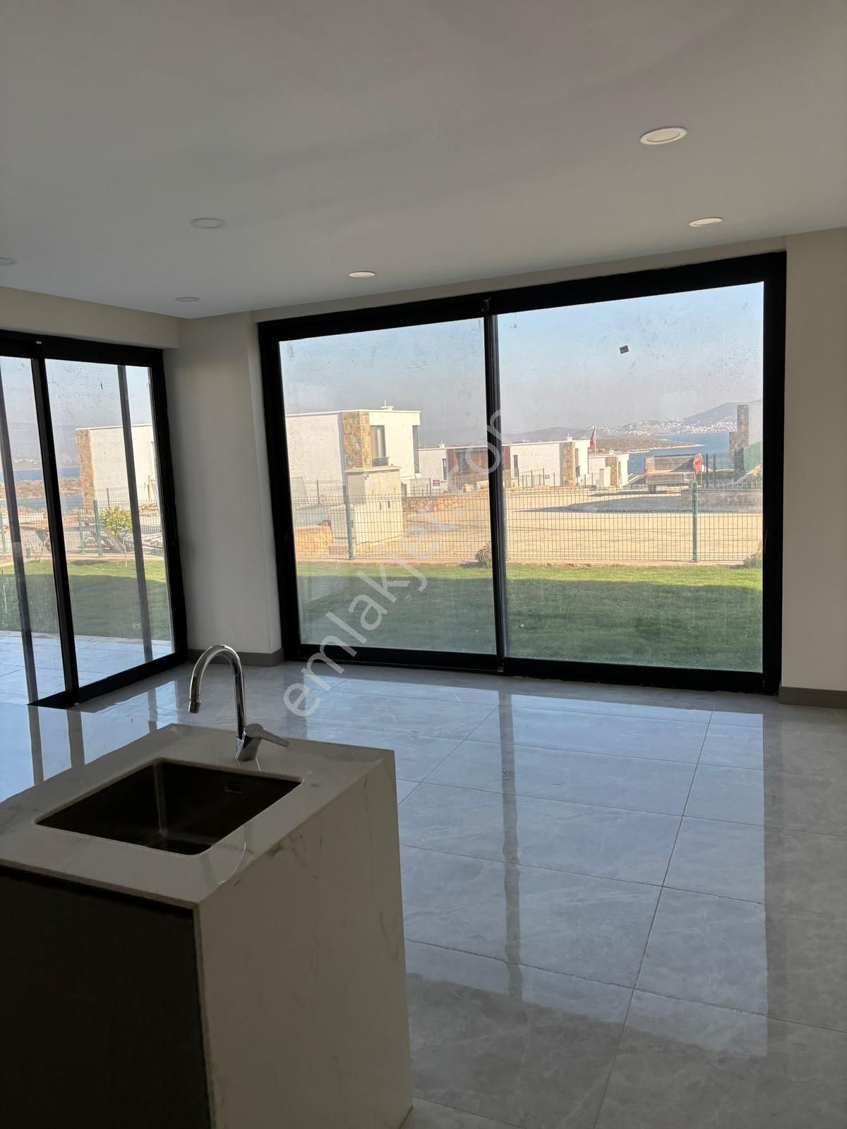 Milas Kıyıkışlacıkta Satılık Lüx Villa - Görsel 9