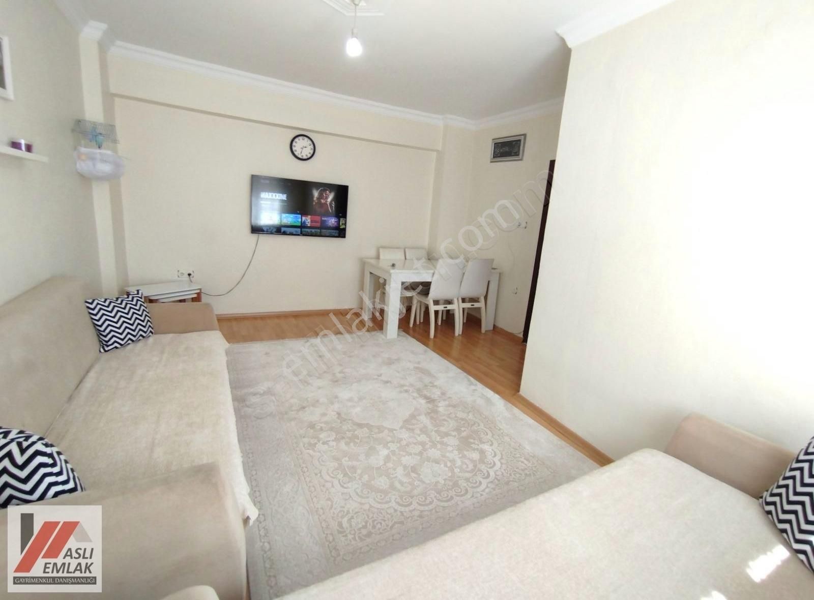 Aslı Emlak'tan Gazi Mah 2+1 Bahçe Katı