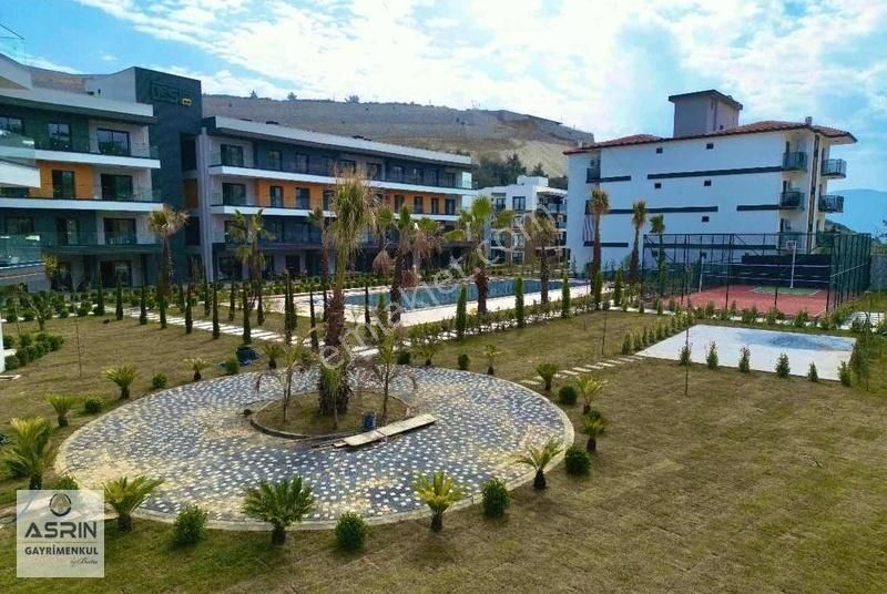 Kuşadasında Konsept Projede Sıfır 2+1 Daire