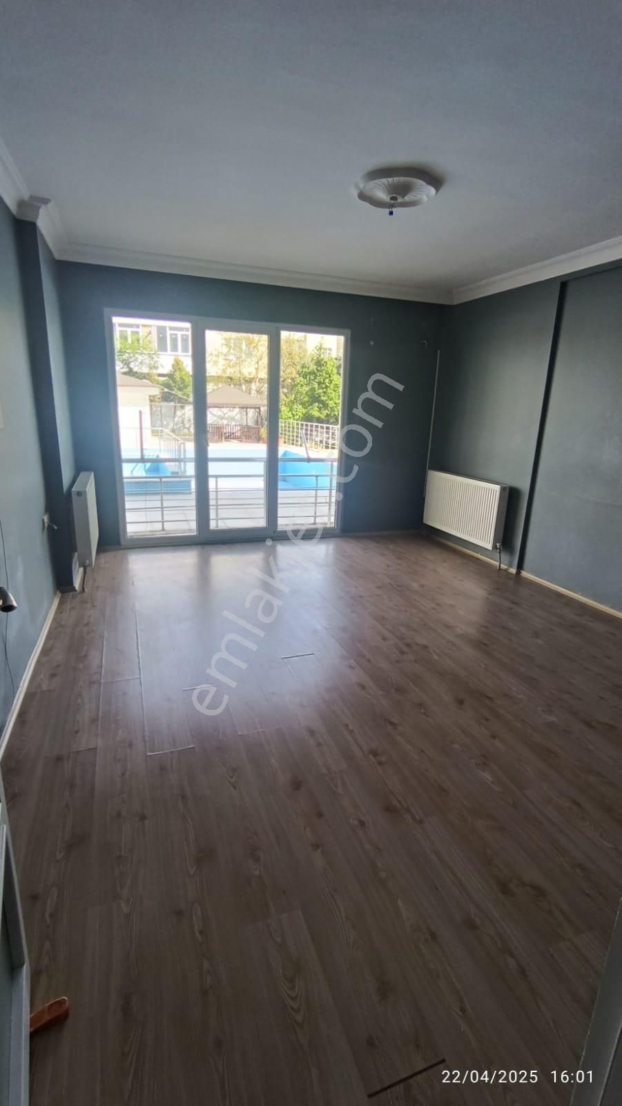 Balıkesir Bandırma İhsaniye Mah. 3+1 Kiralık Daire Havuzlu Merkezde