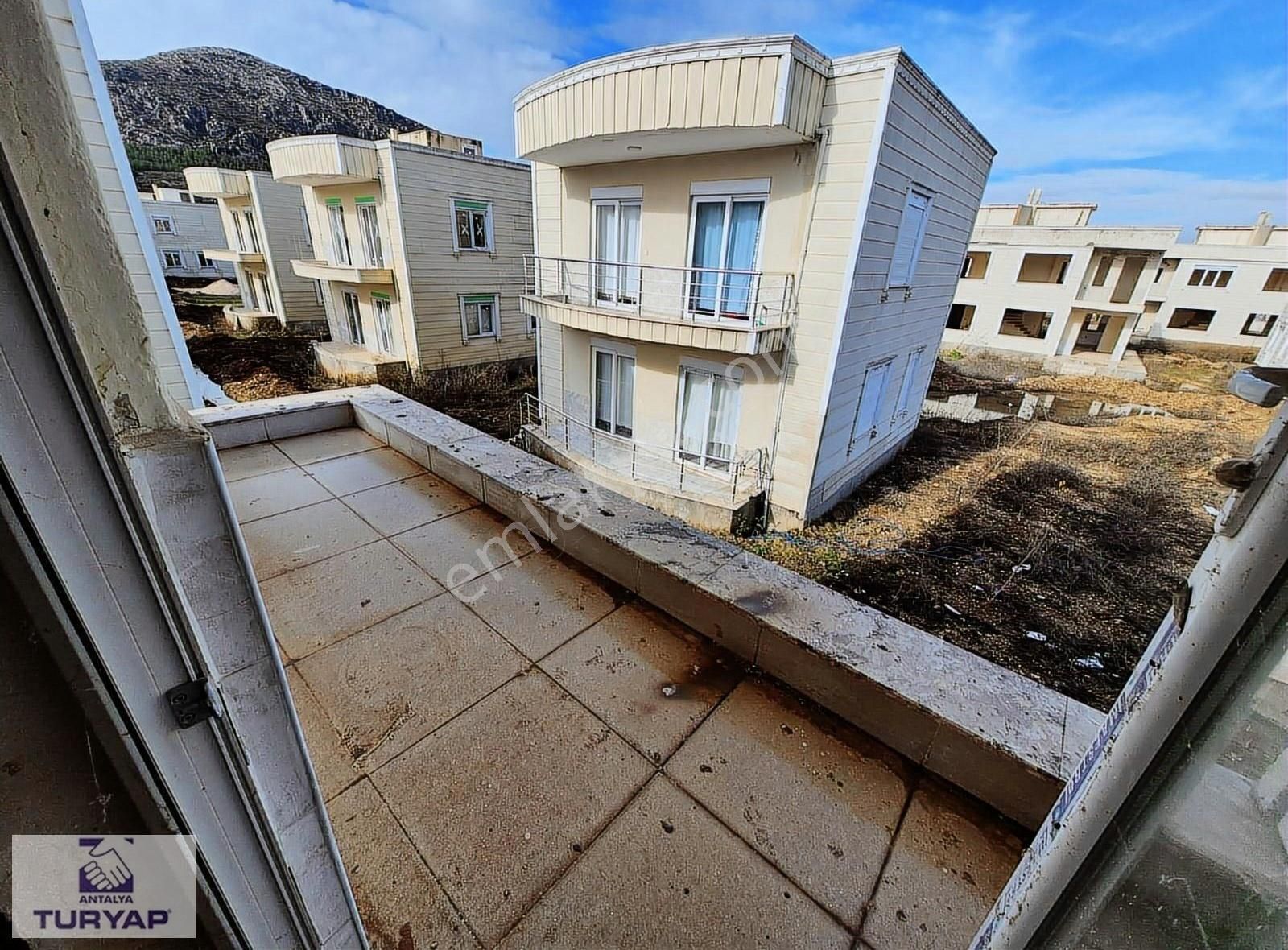 Antalya Bademağacı'nda Satılık %60 Bitmiş 2+1 Dubleks Villa - Görsel 22