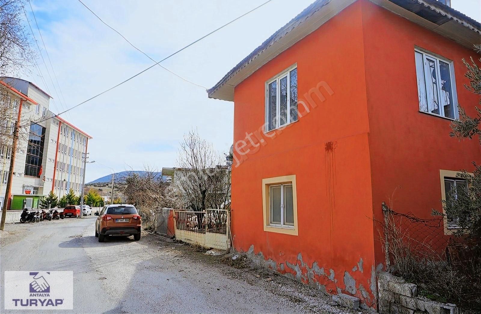 Korkuteli Satılık 4+2 Müstakil Ev Ve 800 M2 Arsa