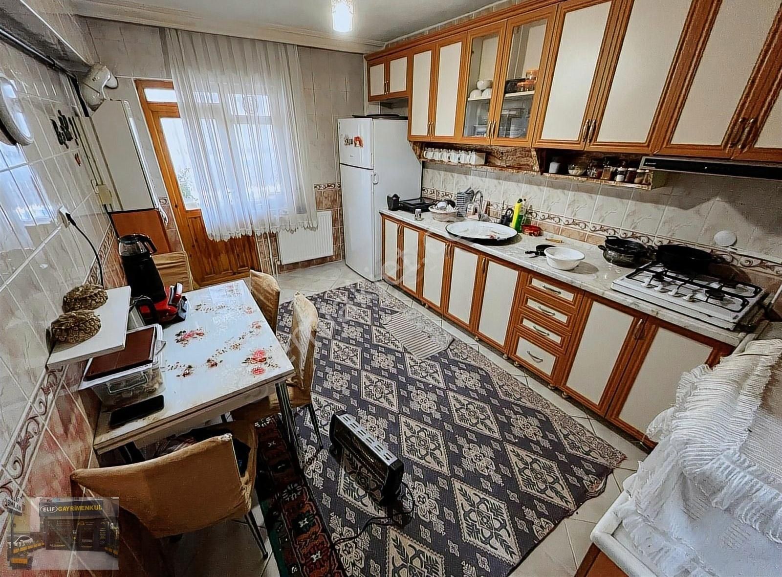 Geniş Daire Arayanlara Akşemsettin Mahallesinde 3+1 Yüksek Giriş