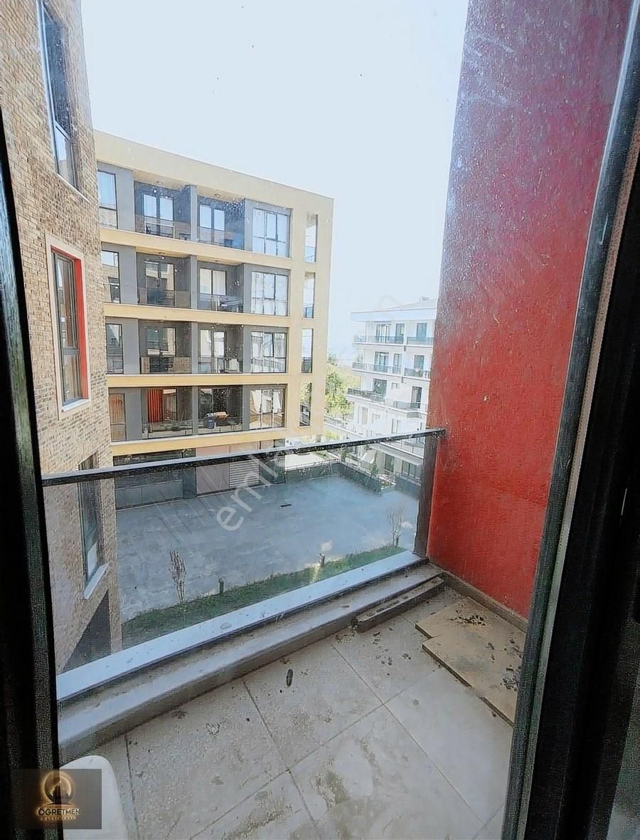 Öğretmen'den Konuralp'de Eşyalı Kiralık 1+1 Daire