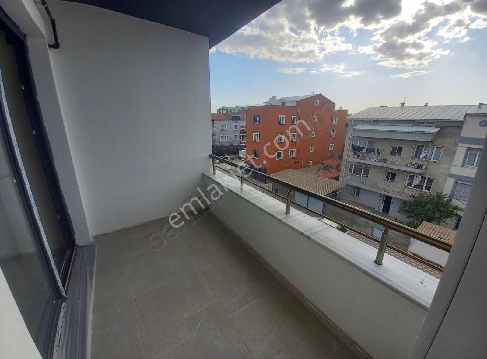 Ermiş Emlaktan Reşatbey Mah. Satılık Dublex