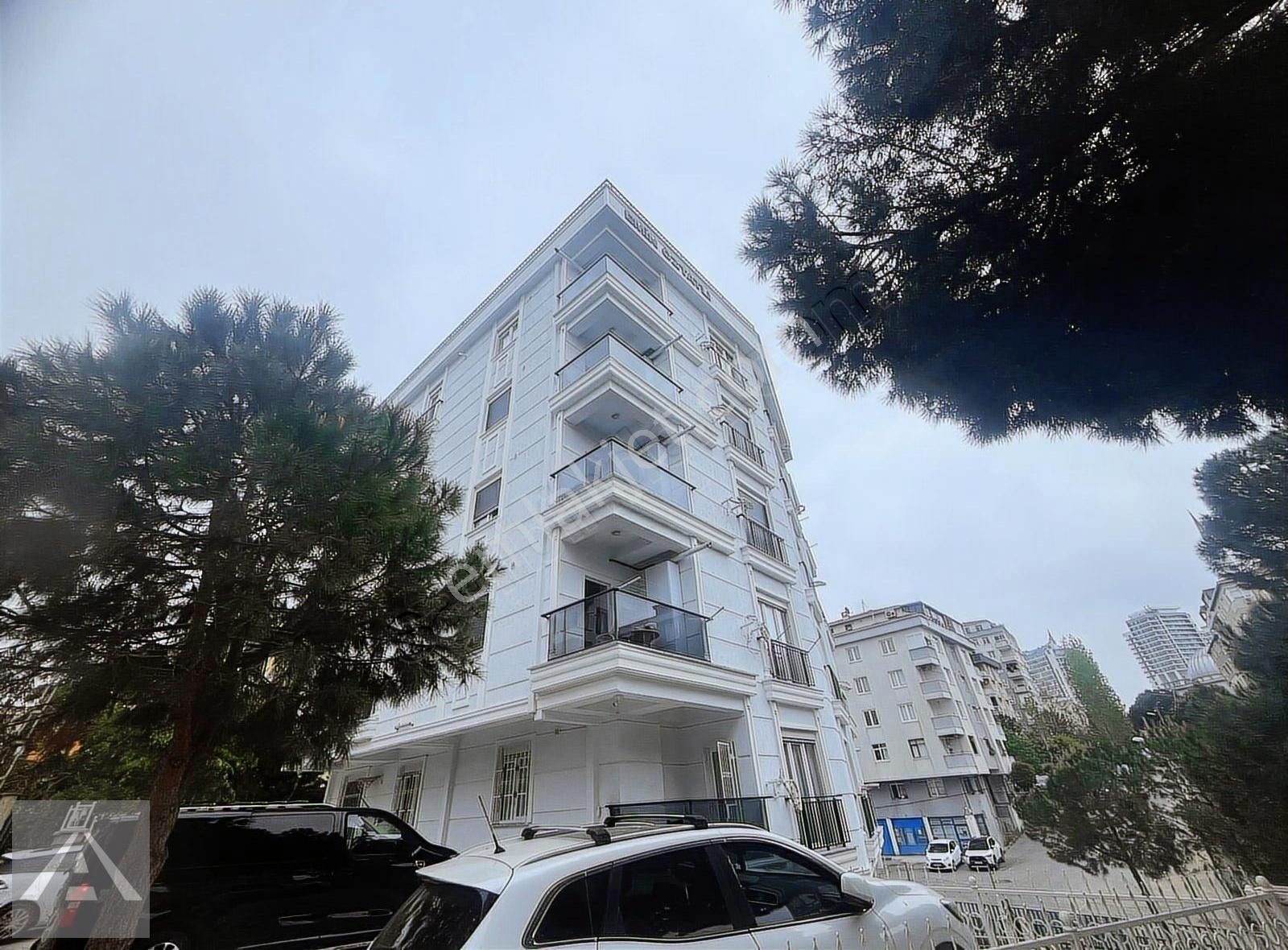Maltepe Cevizli'de 360 M2 7+2 Sıfır Dubleks Daire