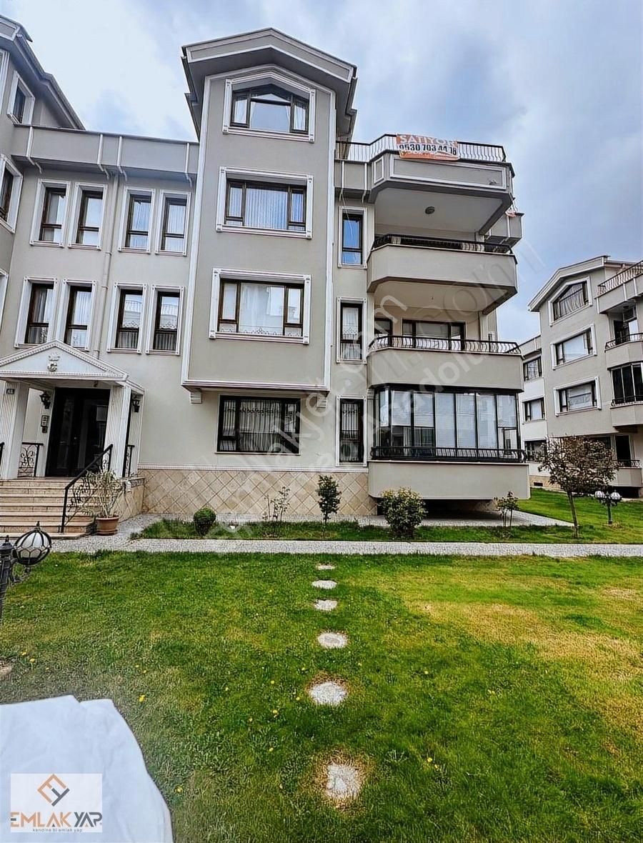 Emlakyap'tan Karaağalar Sitesinde Boş Satılık 5+1 Dublex Daire