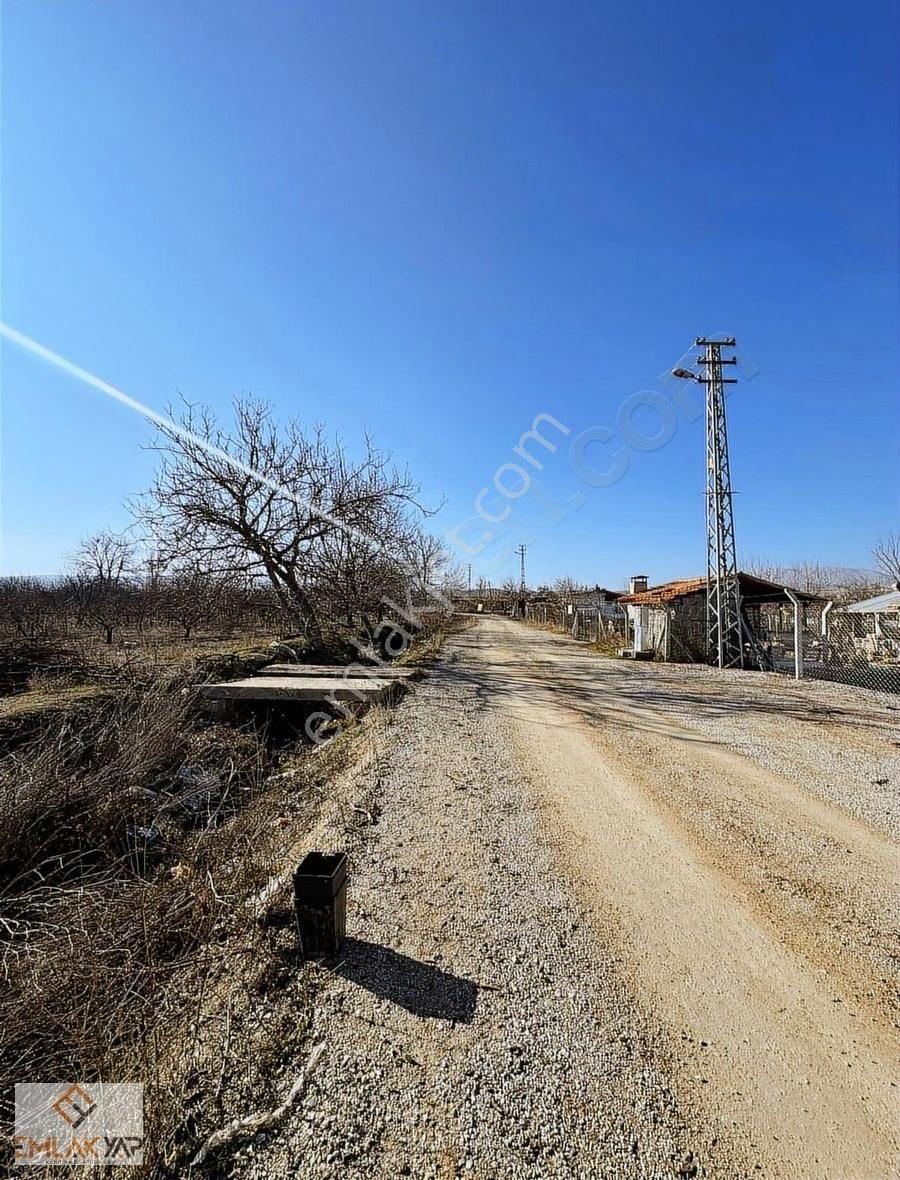 Emlakyap'tan Konya Meram Gödene Satılık 1000m2 Yatırımlık Tarla