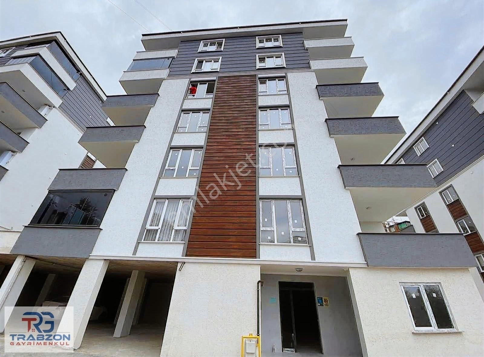 Trabzon Gayrimenkulden Yeşilköyde Satılık 3+1 Sıfır Daire