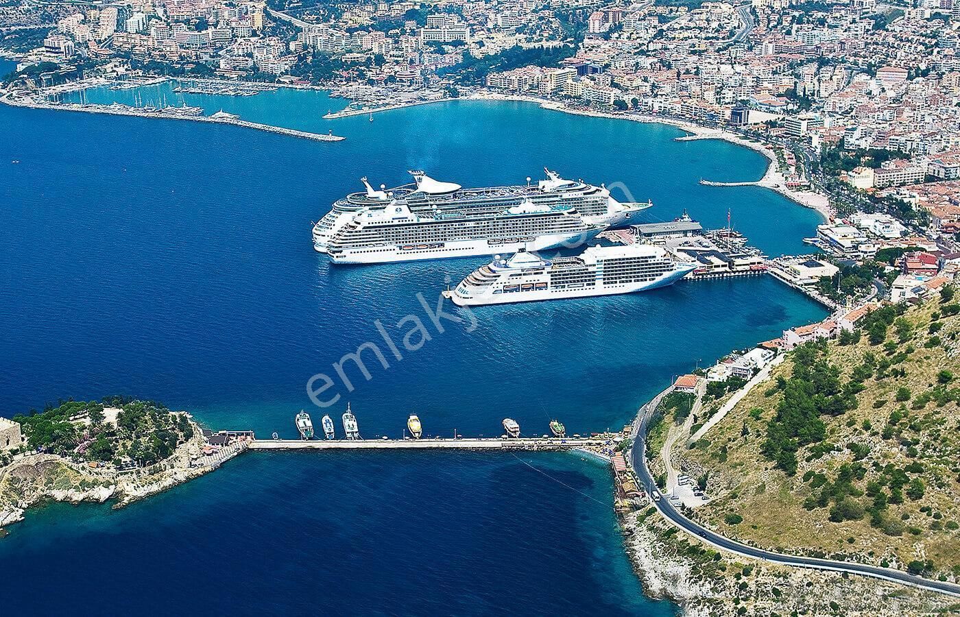 Kuşadasın Da Satılık Otel Tesis Tam Pansiyon Konseptinde Hizmet Vermektedir.