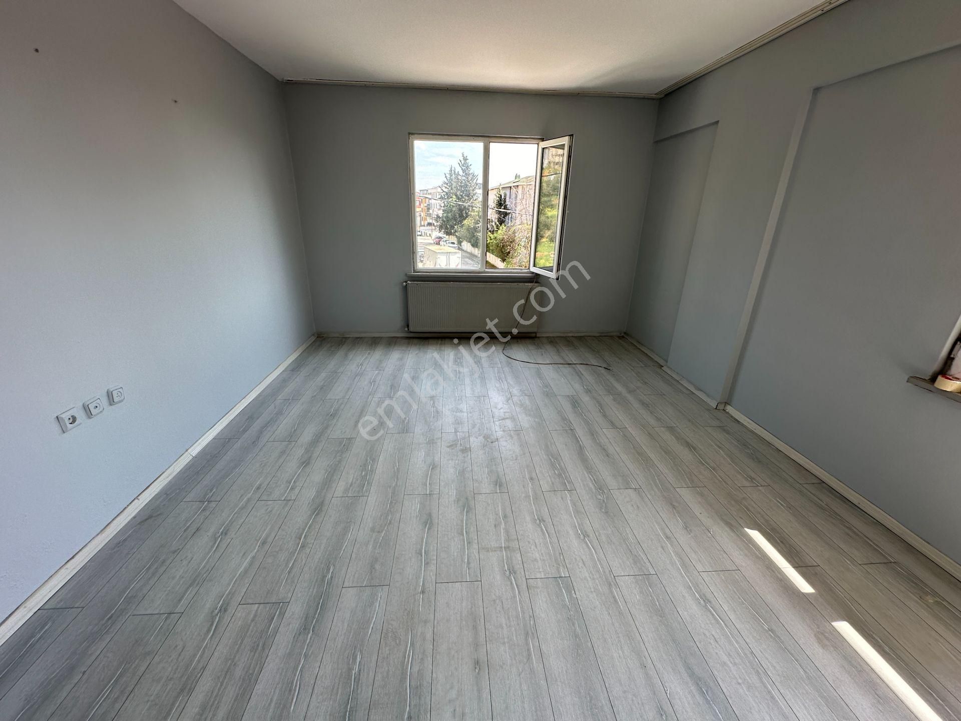 Kiralık 120 M2 3+1 Ara Kat Safa Mahallesi