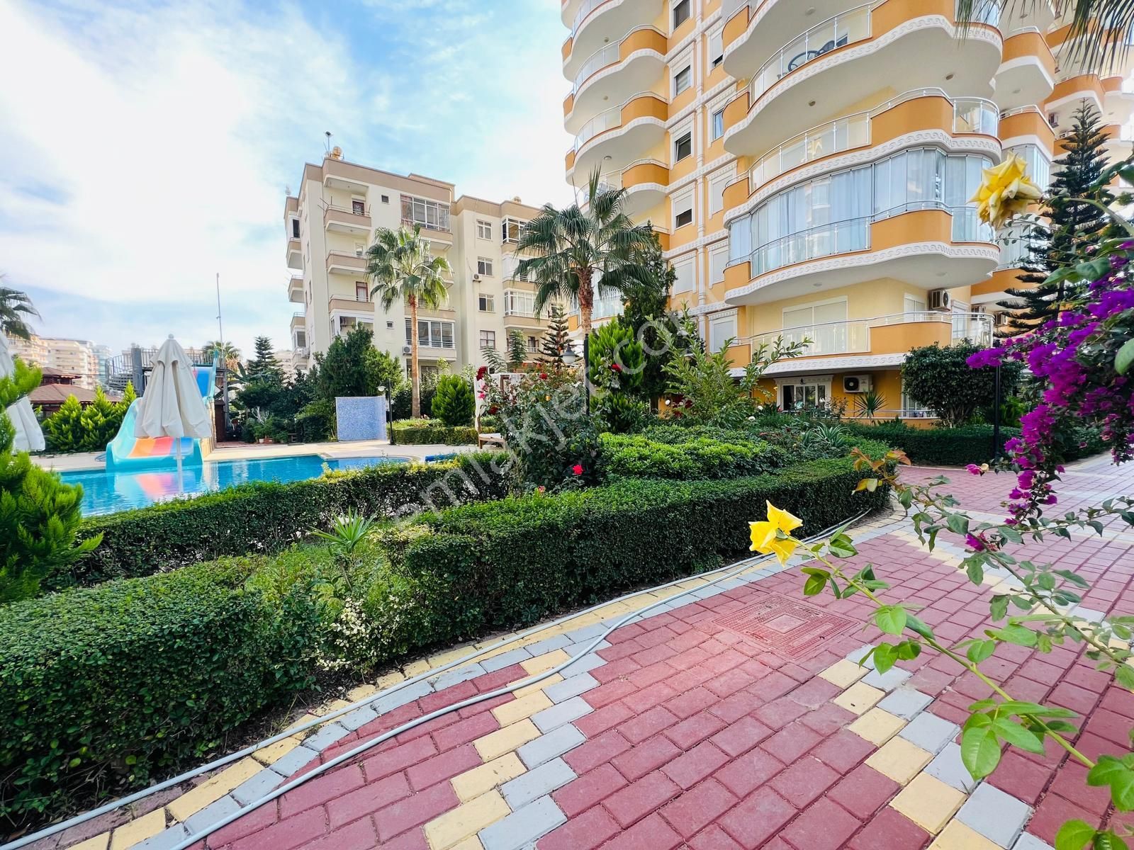 Satılık Daıre Mahmutlar Alanya ..2+1