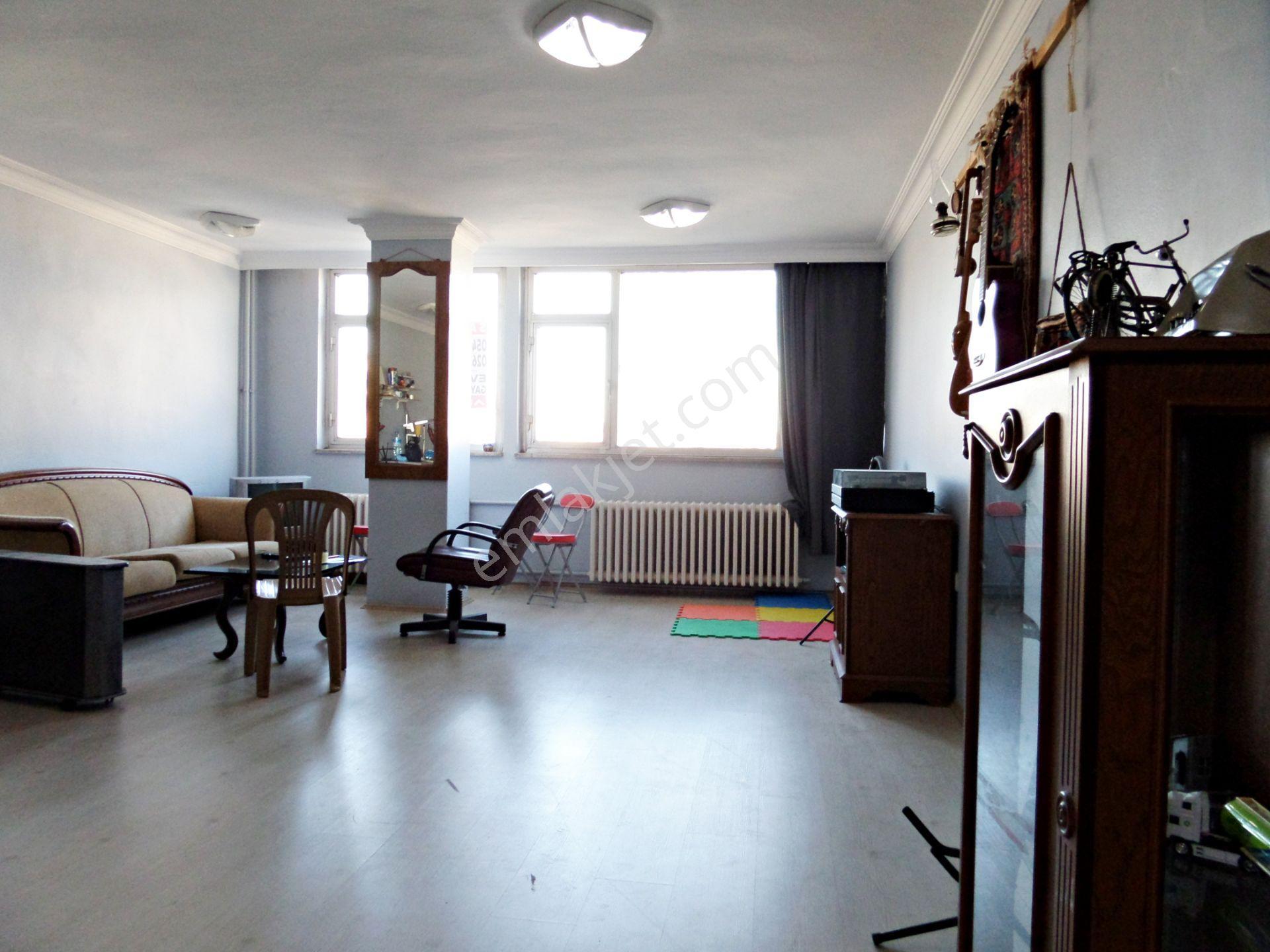 İzmit Fethiye Cd. Belediye İşhanı Satılık Eşyalı 35 M2 Ofis/büro - Görsel 17