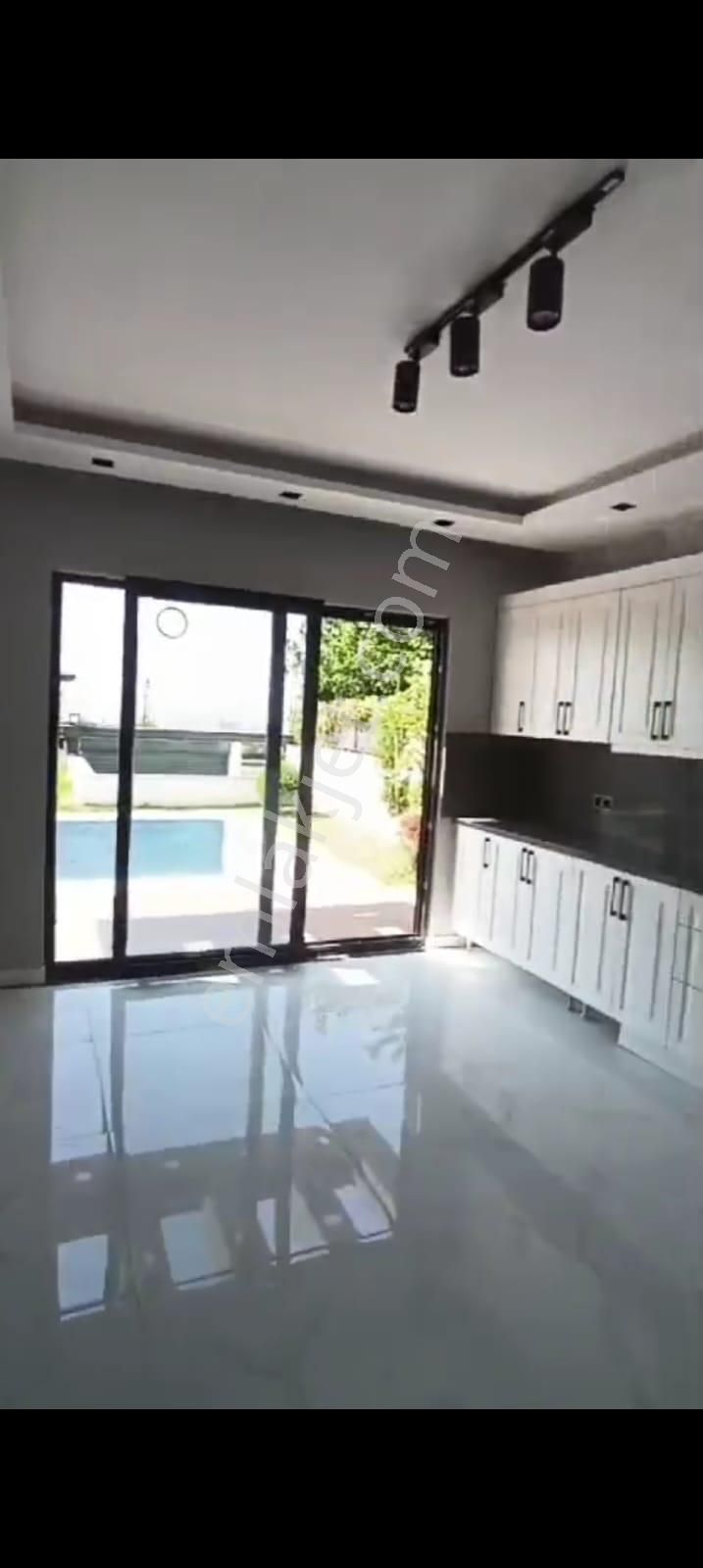 Büyükçekmecede Satılık Villa