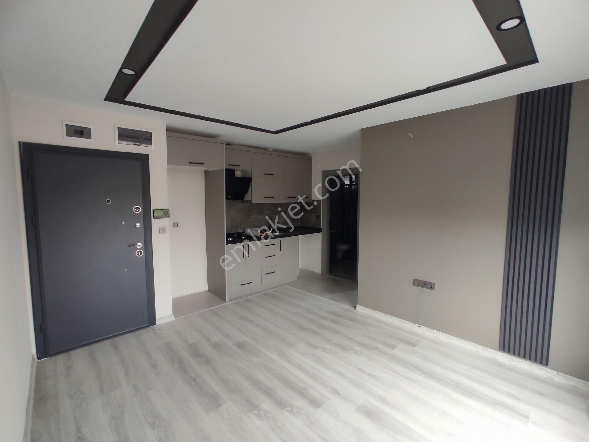 Nuray Ayhan'dan Çıplaklı Mahallesinde 1+1kiralık Daıre