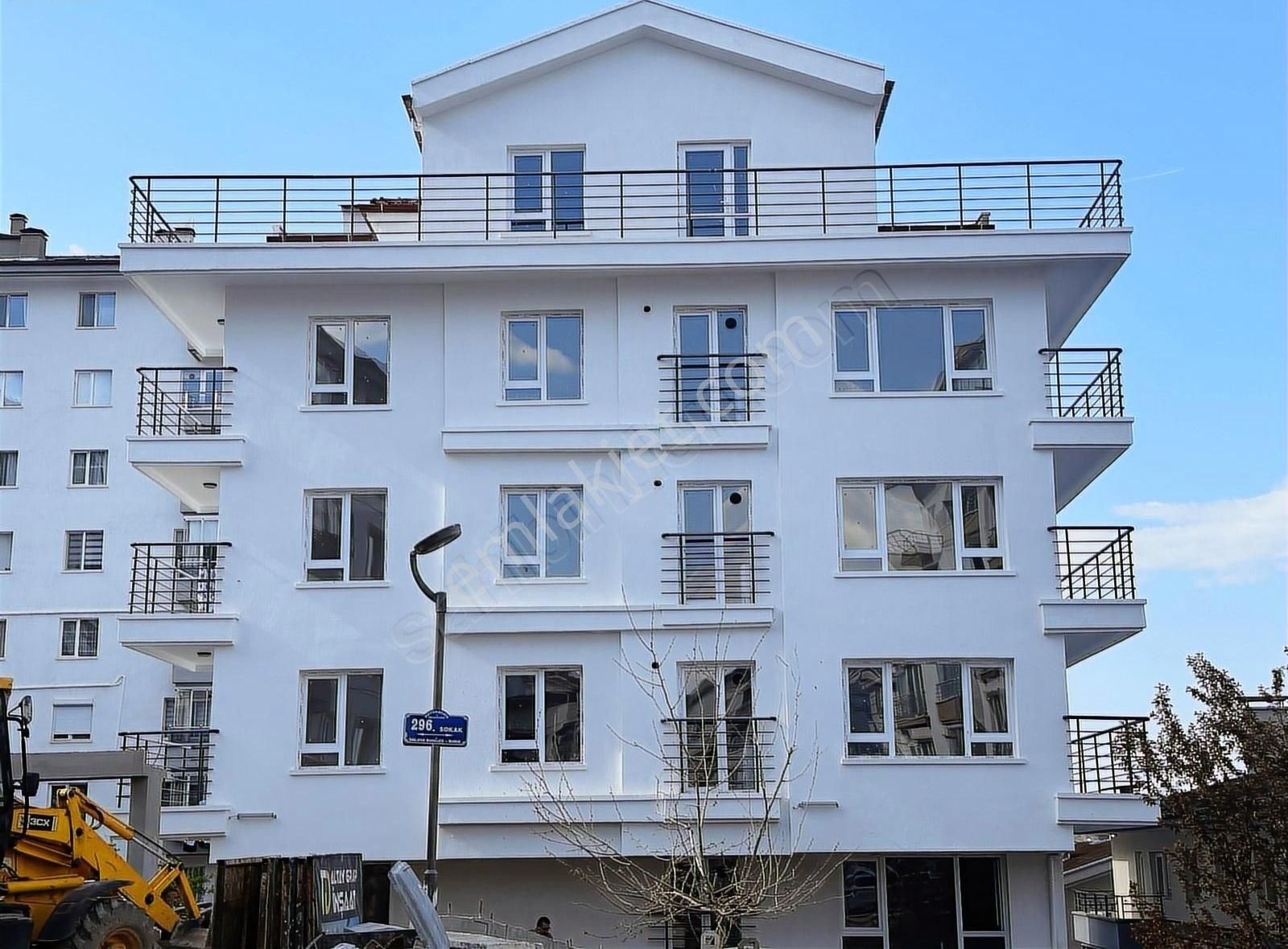 Belediye Yakını Arakat Yeni Bina Manzaralı 3+1 Fırsat Daire