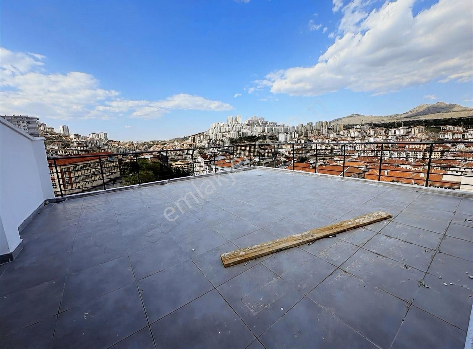 Çağlayan Mah. Büyük Teraslı Şehir Manzaralı 4+1 Dublex Daire