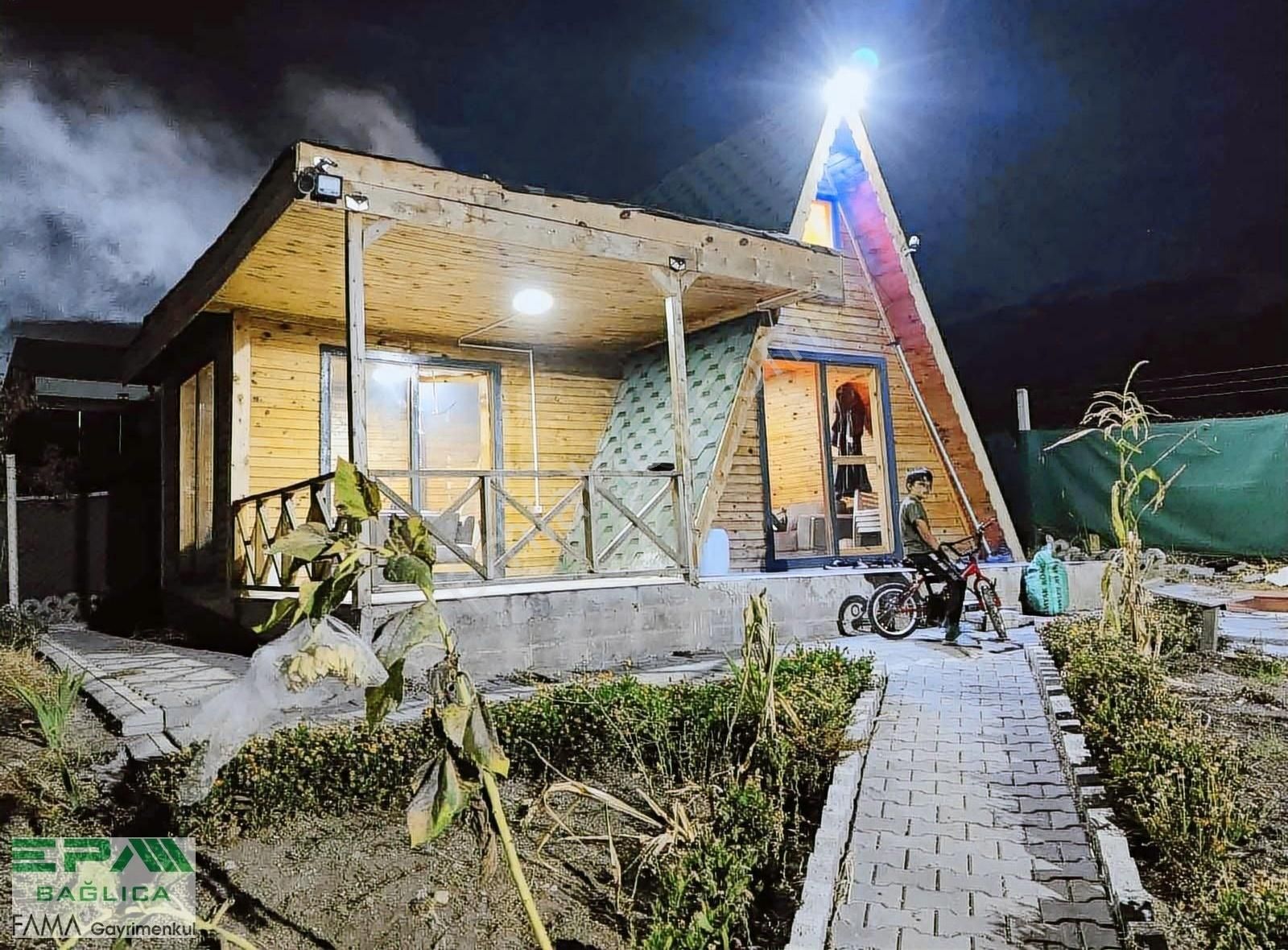 Çubuk Yazır Da 2+1 Bungalov Evi Olan 300m2 Hobi Bahçesi
